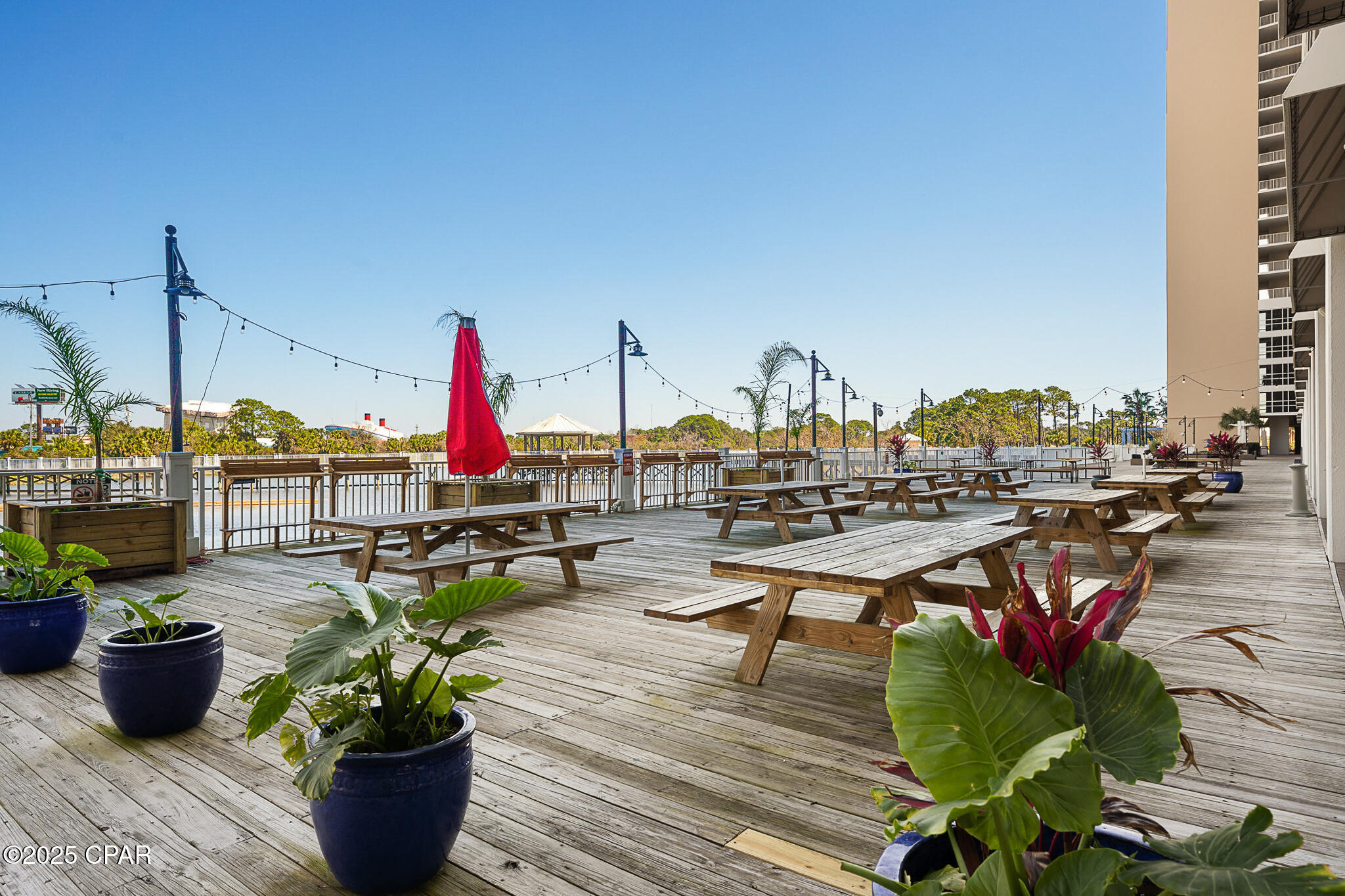 Image 45 For 9902 Thomas Drive 935