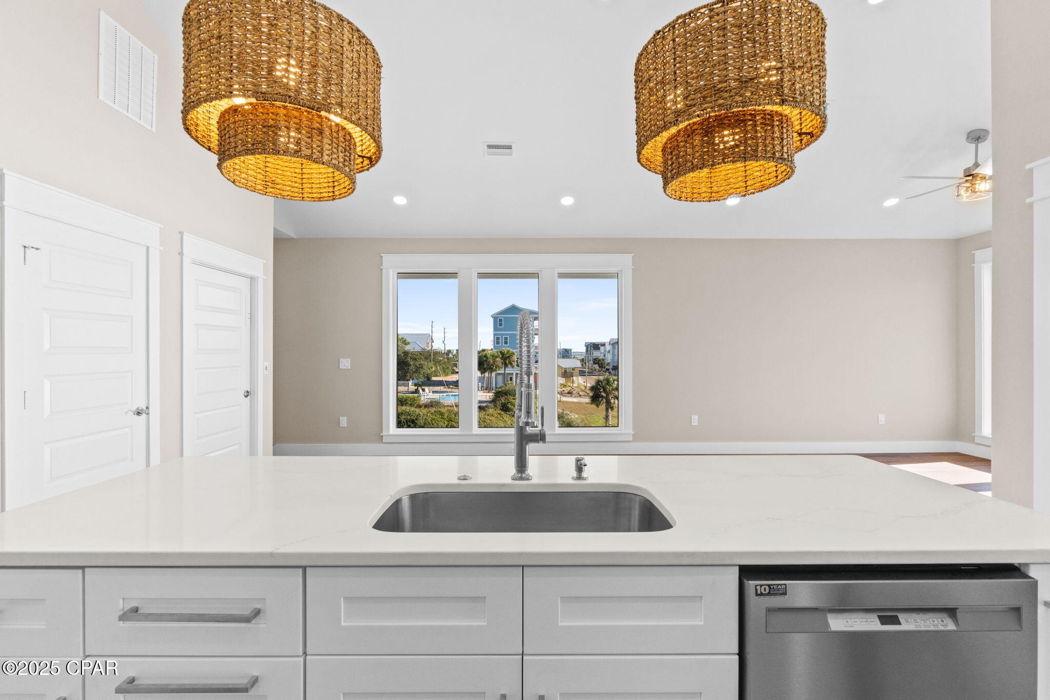 Image 11 For 9106 Highway 98