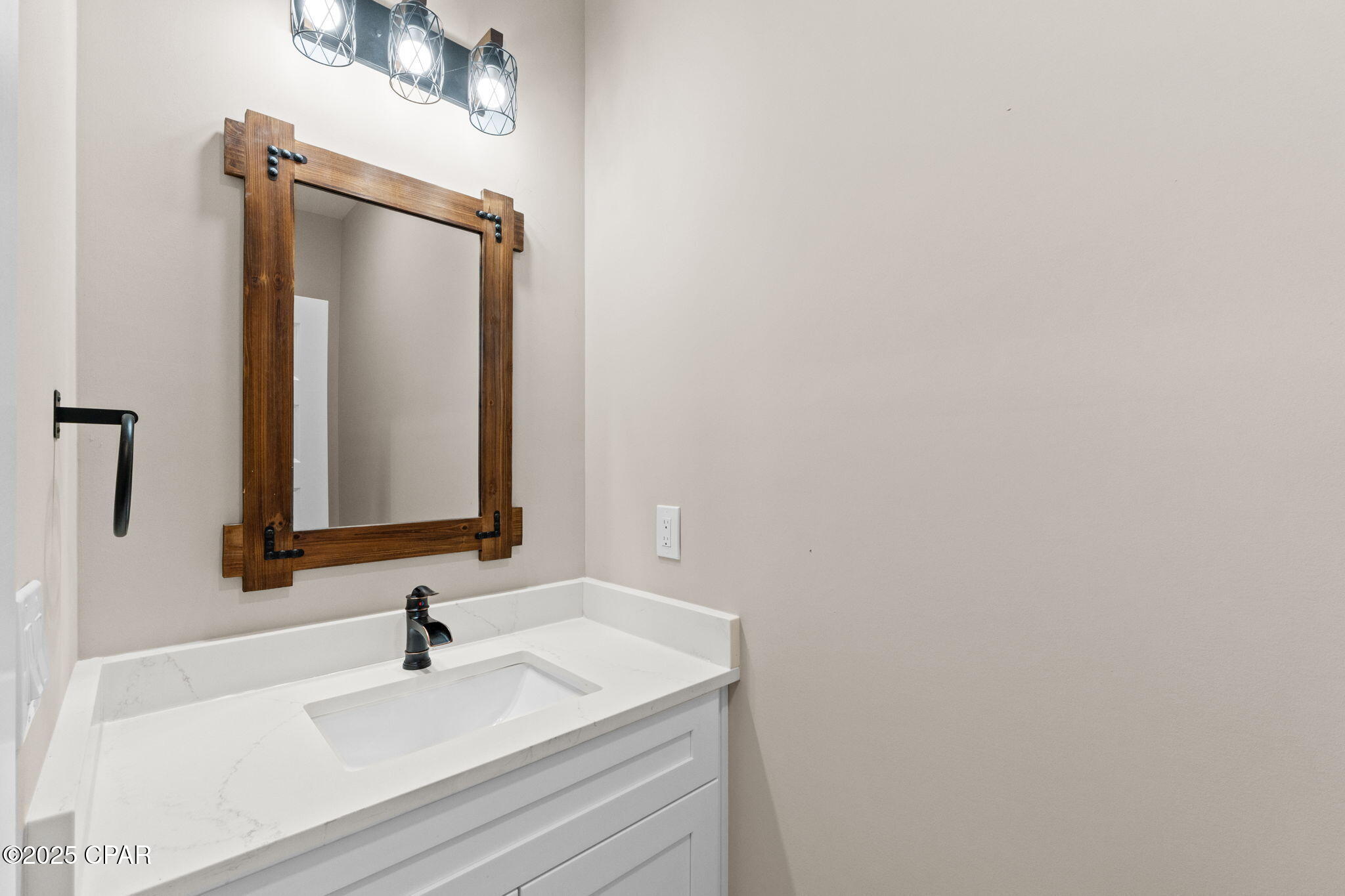 Image 15 For 9106 Highway 98