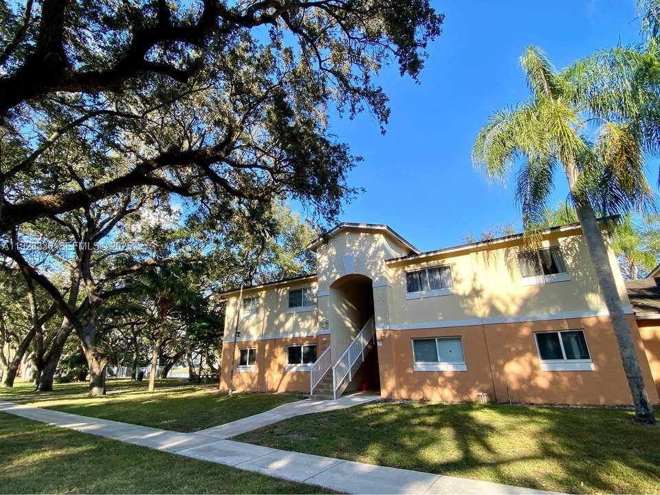 Lakewood At Emerald Hills