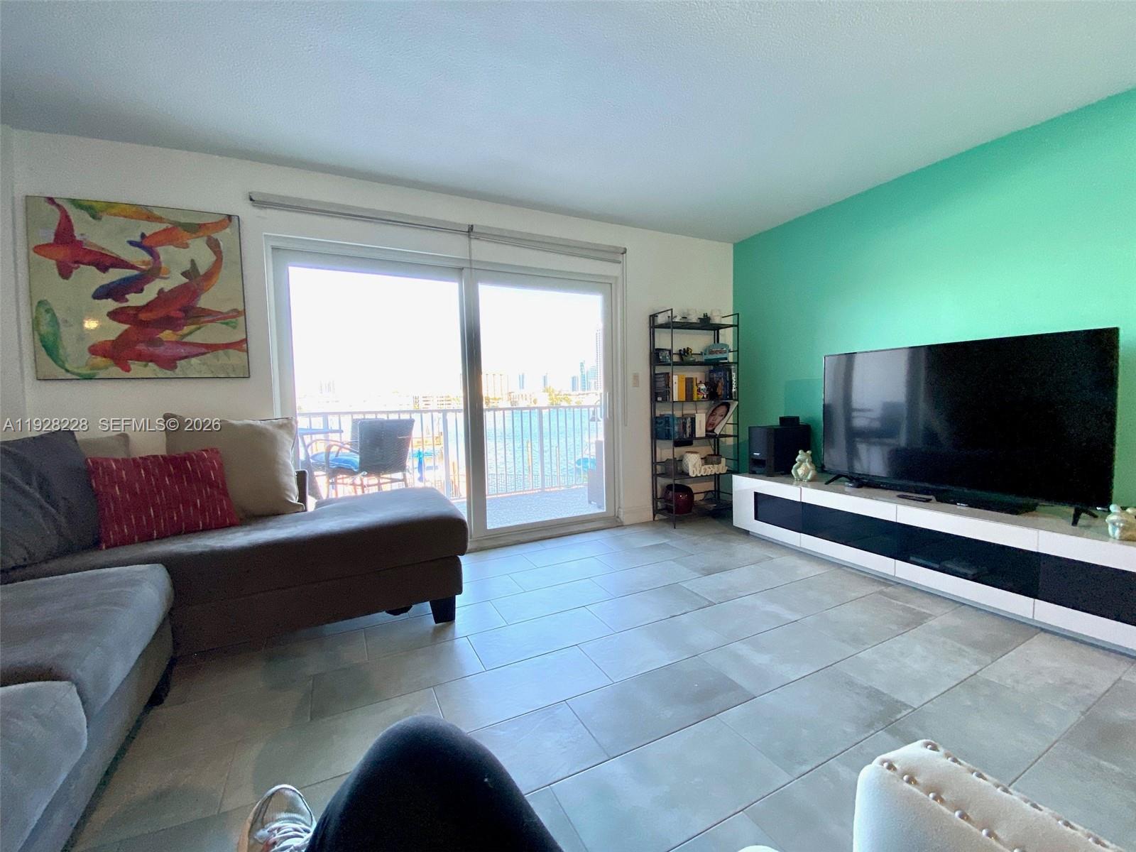400-golden-isles-dr-6-hallandale-beach-fl-33009/hzid_aa314ff1