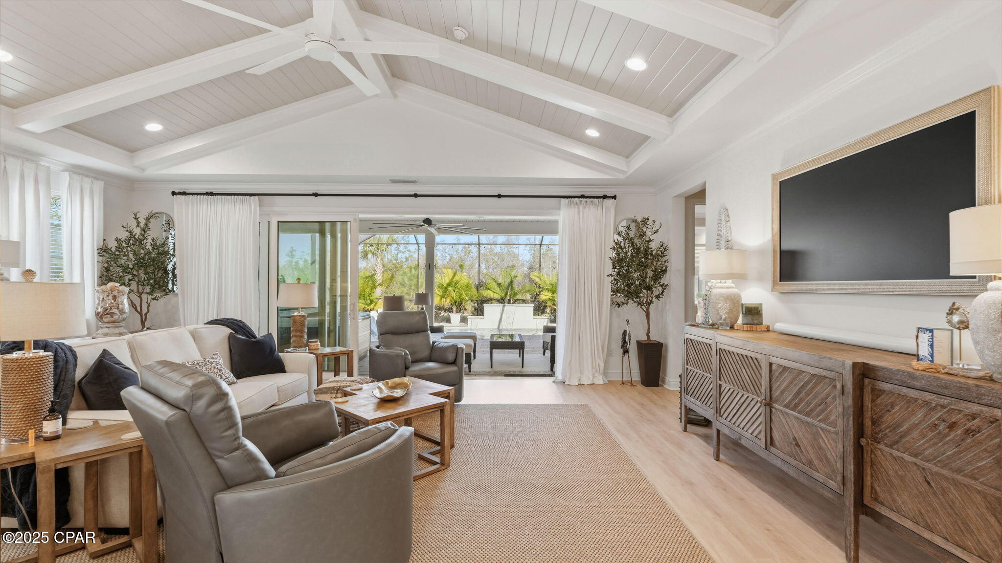 Image 15 For 8376 Landshark Boulevard