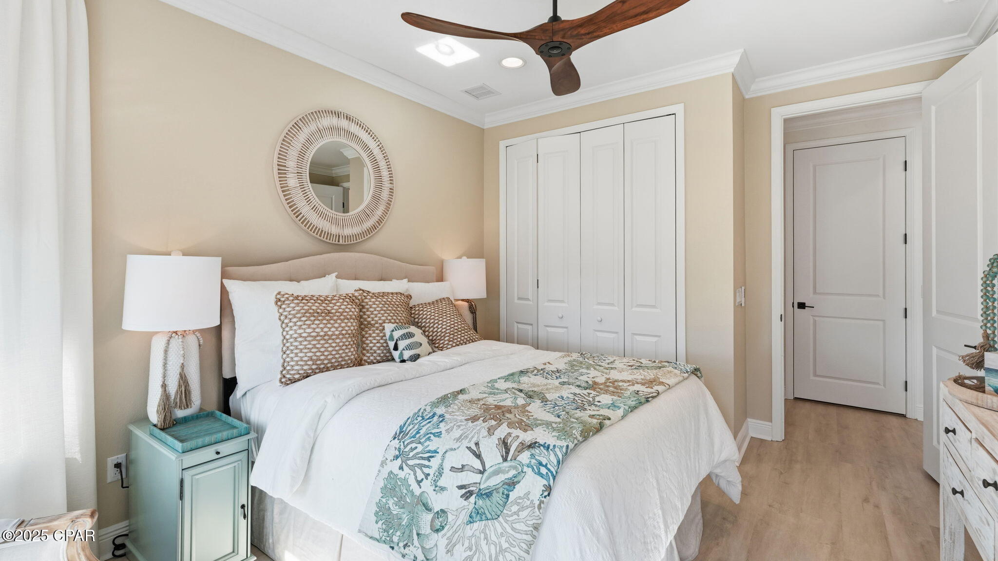 Image 35 For 8376 Landshark Boulevard