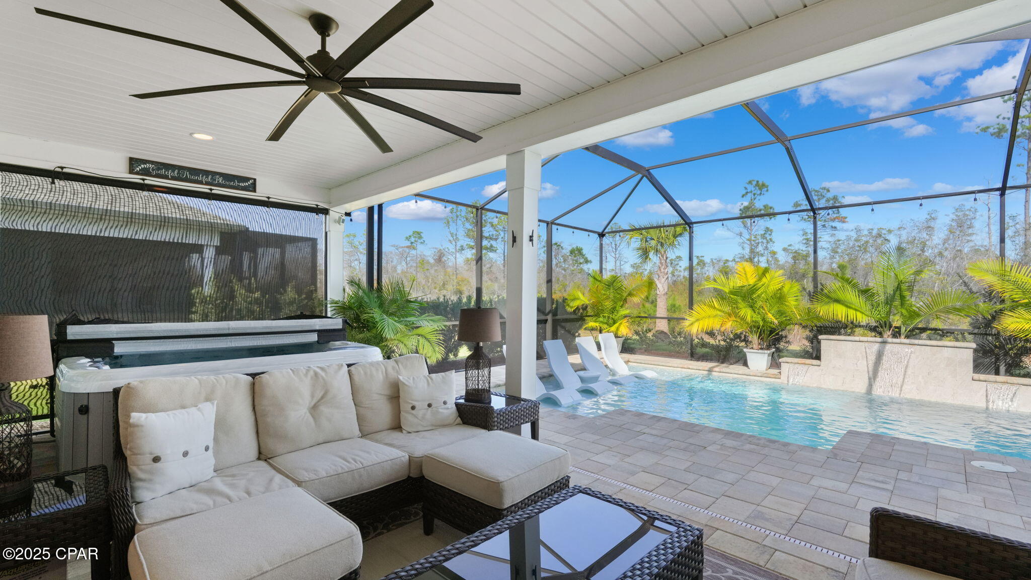 Image 39 For 8376 Landshark Boulevard