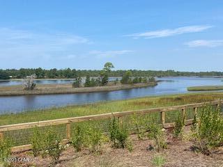 Image 99 For 8376 Landshark Boulevard