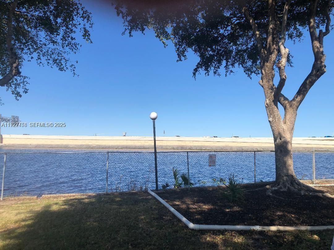 Sunset Villas No 3 Condo