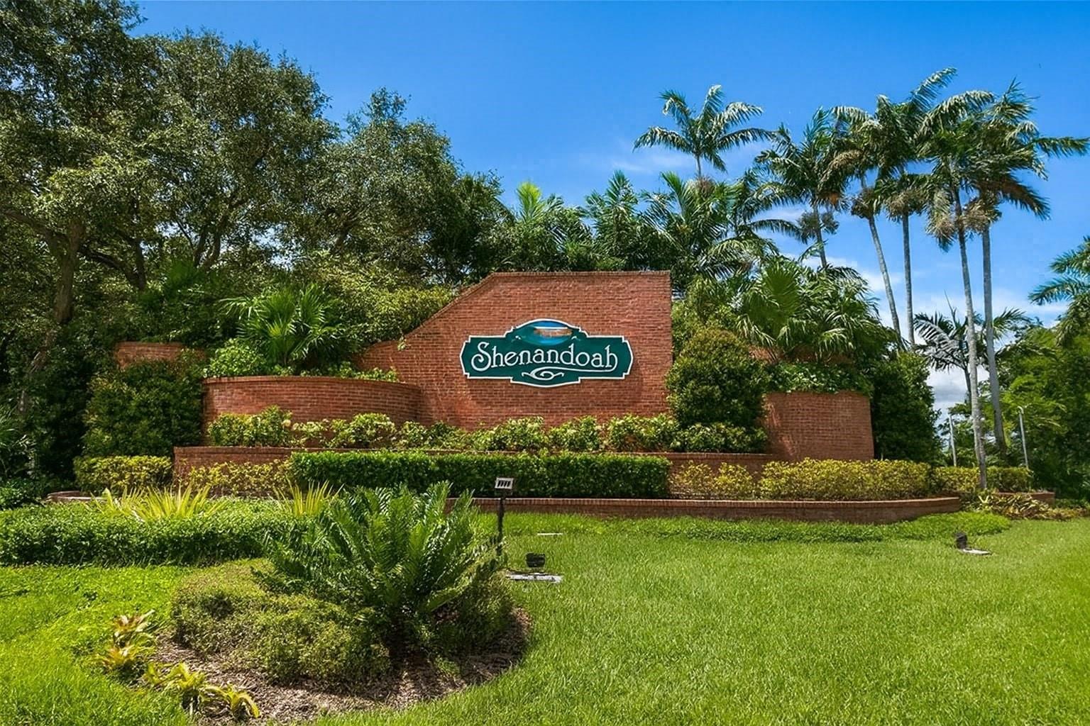 Homes for sale in Davie, FL | 14106 Langley Pl, Davie, FL 33325 | MLS# F10540279