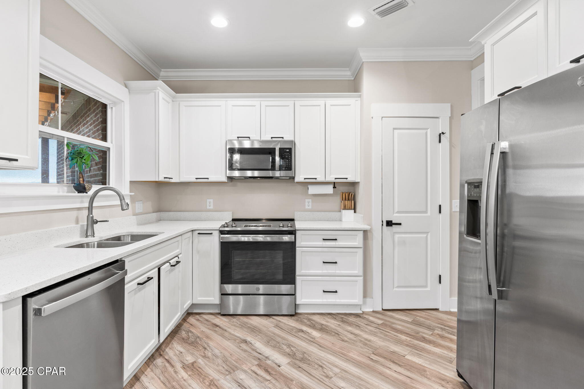 Image 10 For 4419 Conifer Lane