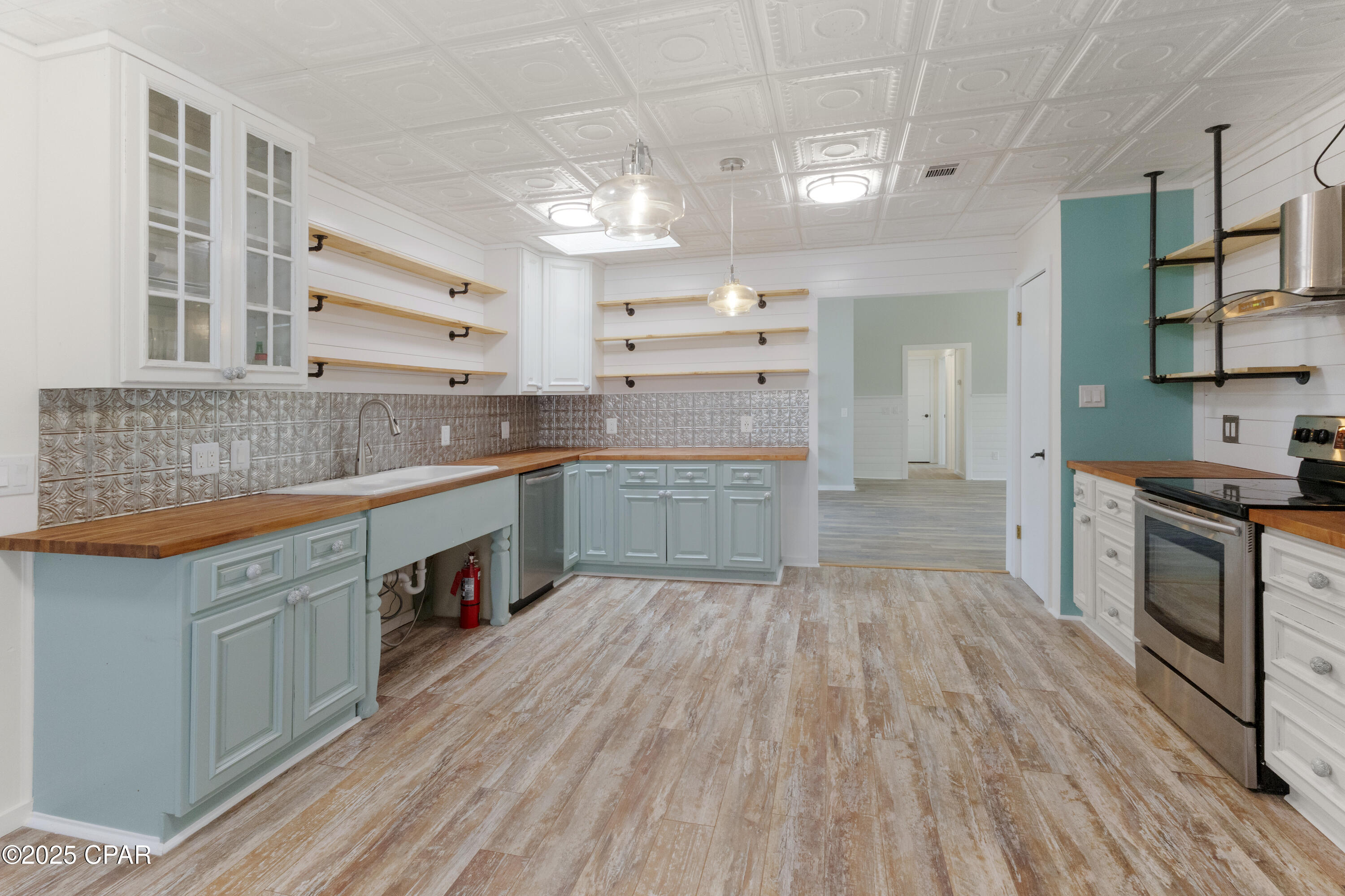 Image 2 For 7582 Yellow Bluff Road