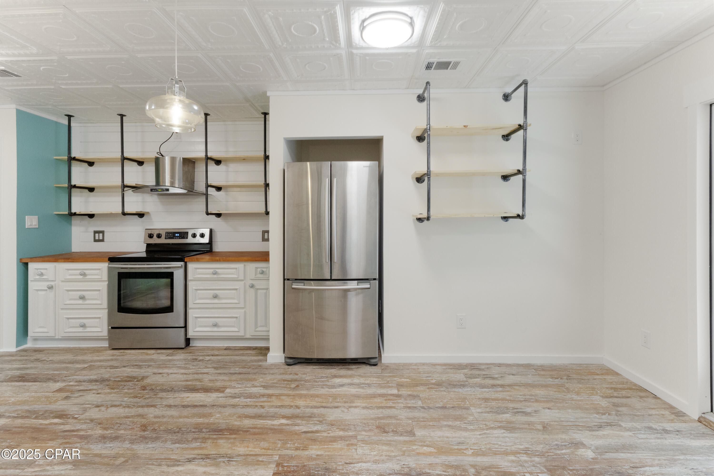 Image 5 For 7582 Yellow Bluff Road