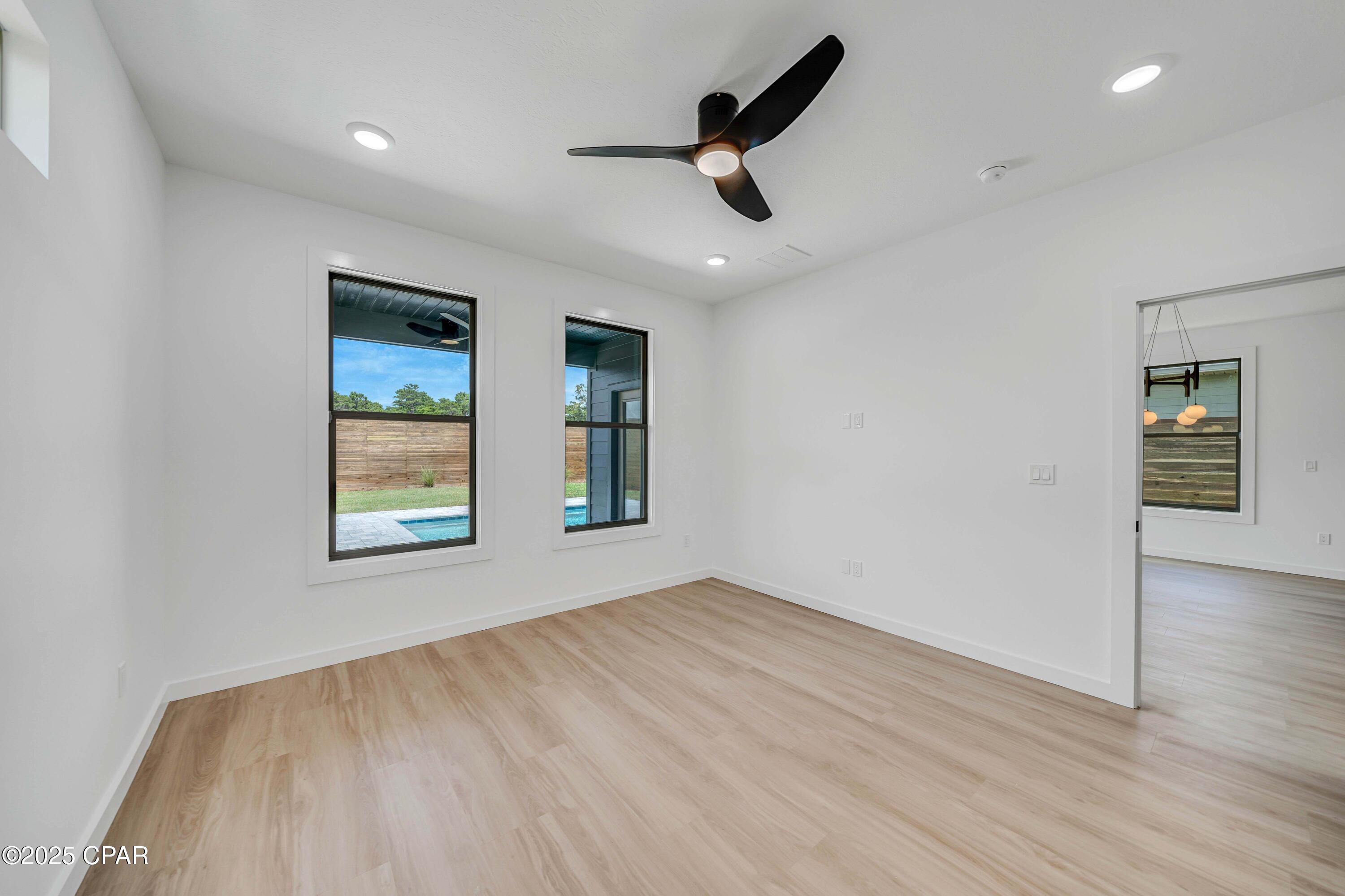 Image 32 For 20914 Lakeview Drive