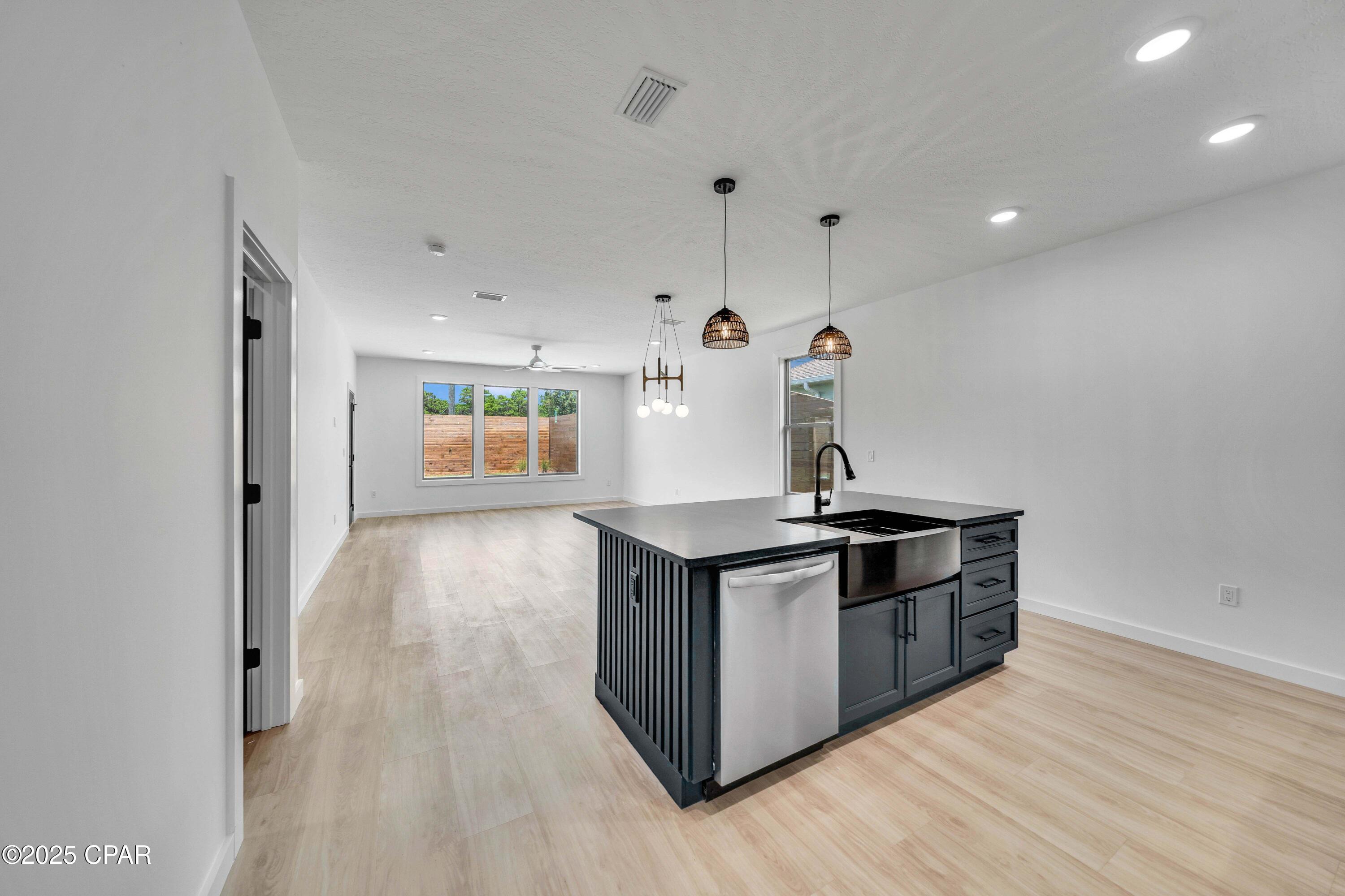 Image 6 For 20914 Lakeview Drive