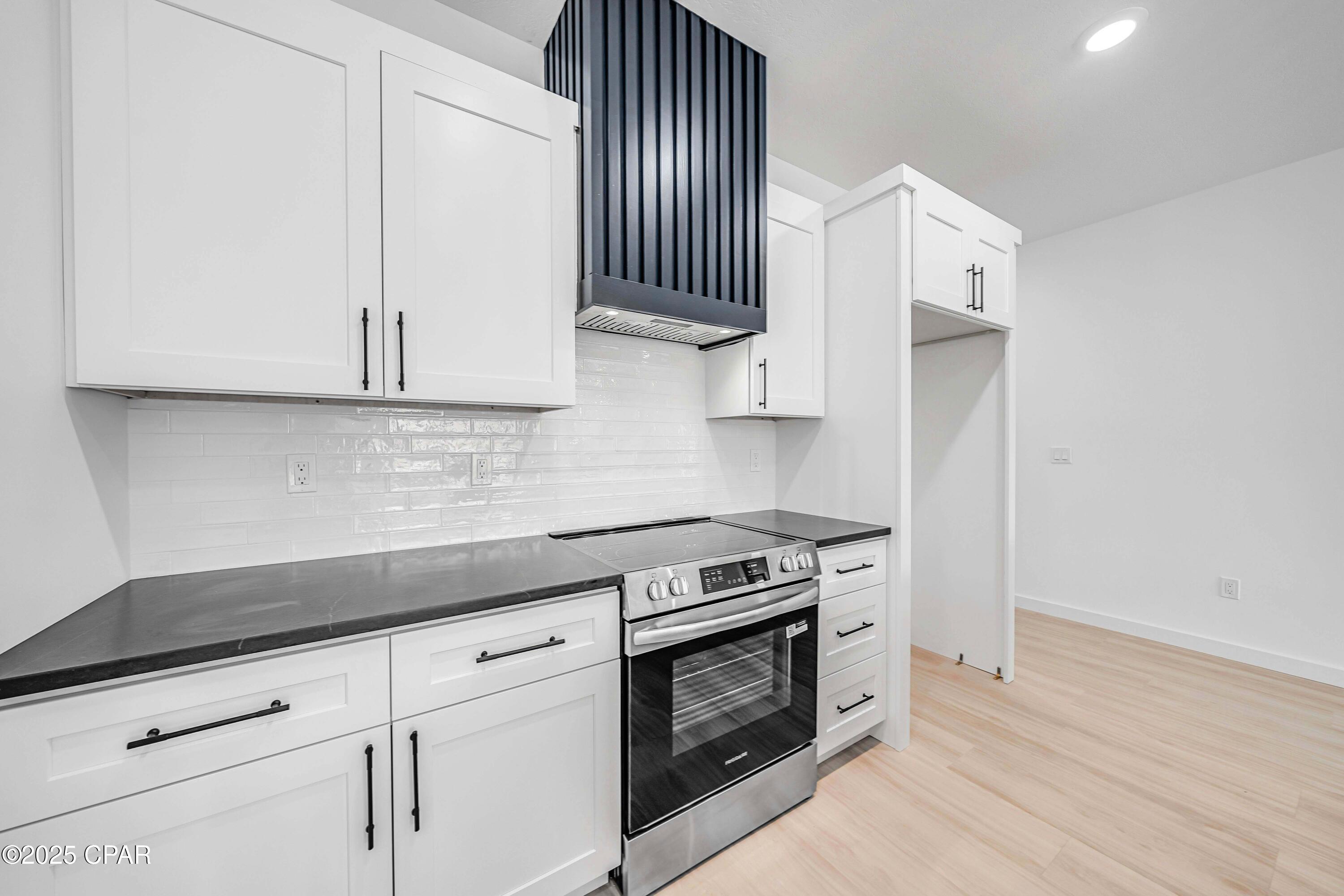 Image 8 For 20914 Lakeview Drive