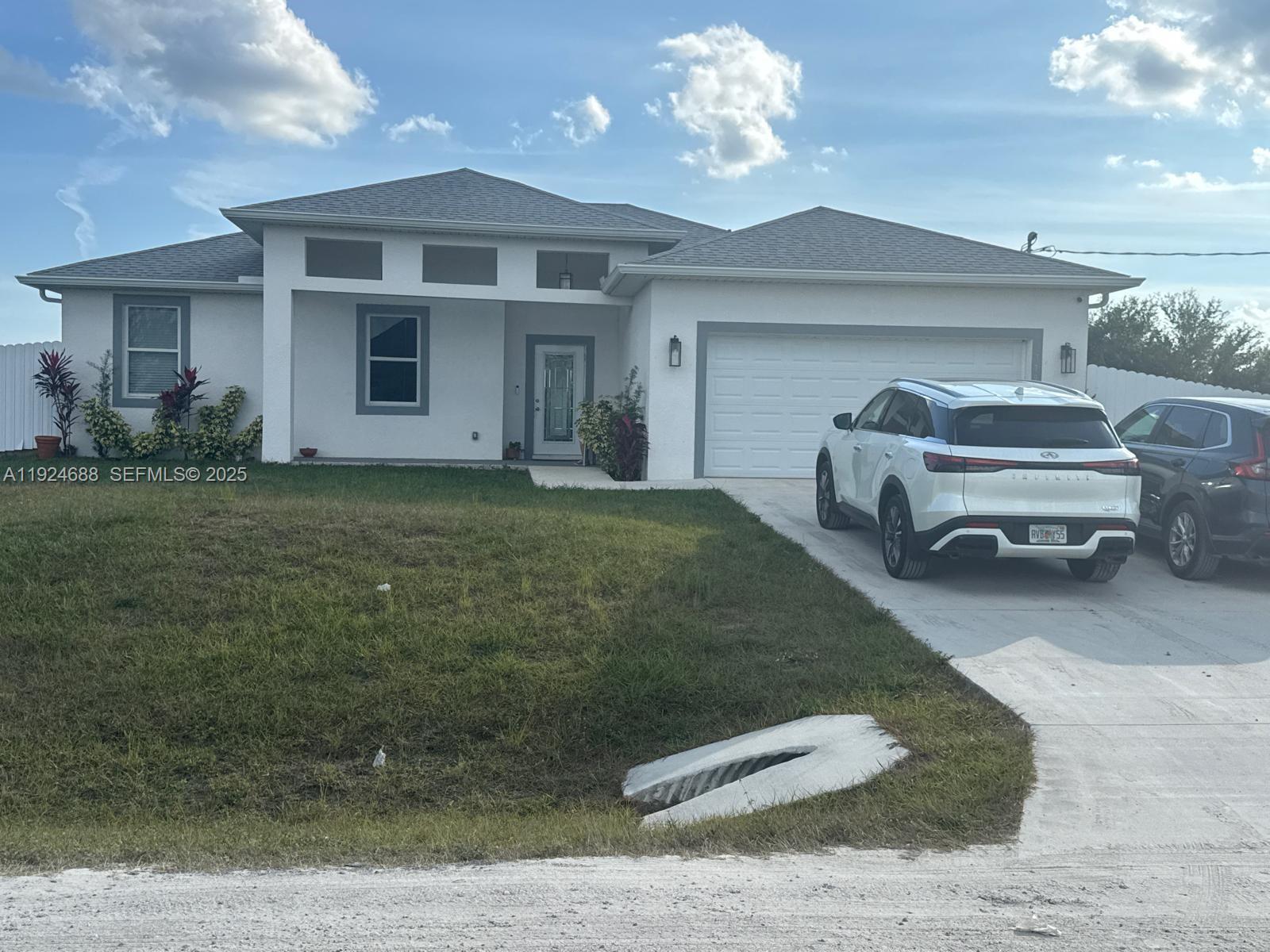 Homes for sale in La Belle, FL | 7799 16Th Place,, La Belle, FL 33935 | MLS# A11924688