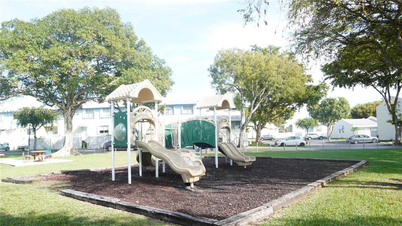 Cutler Creek Village Cond