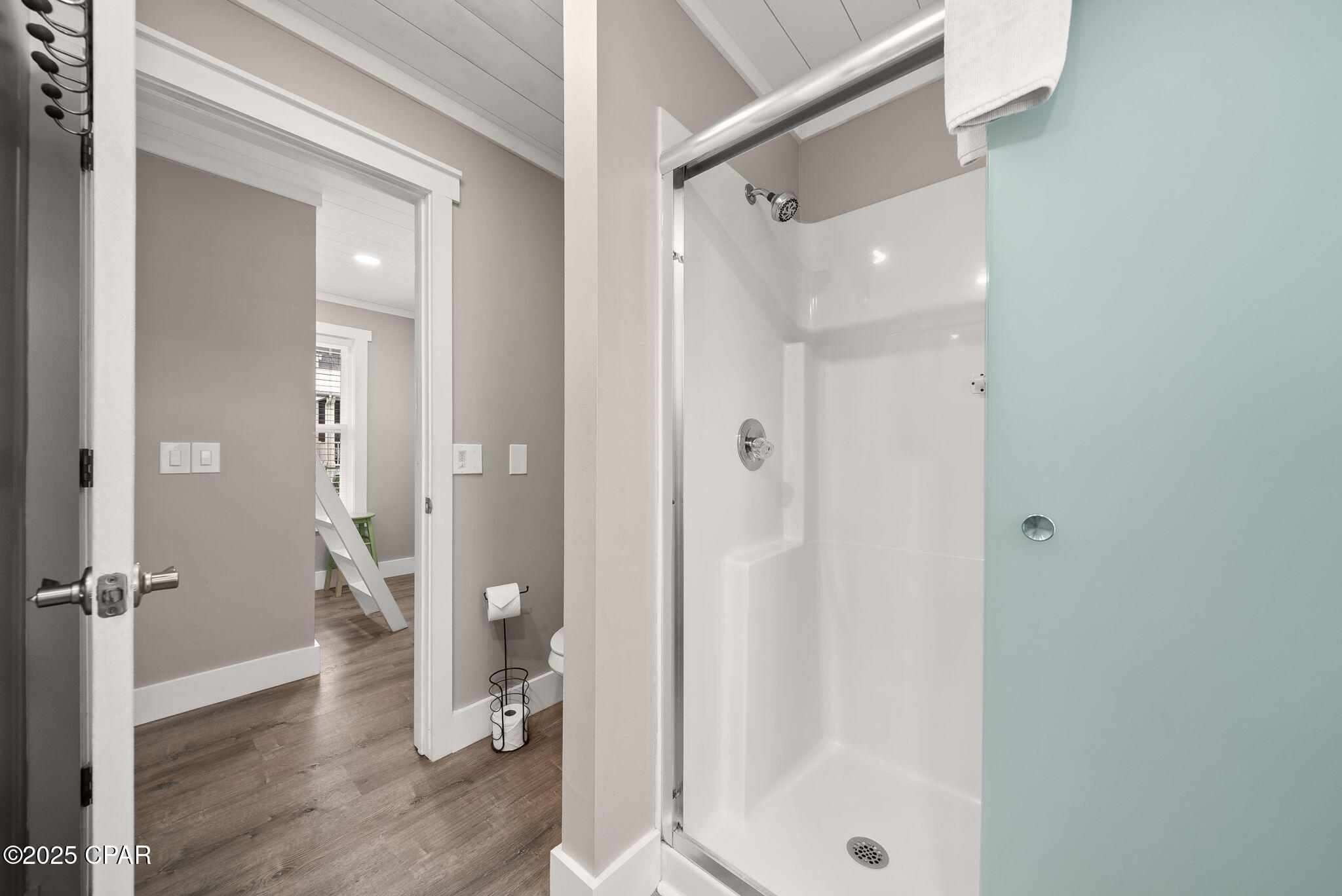 Image 47 For 4116 Ocean Street