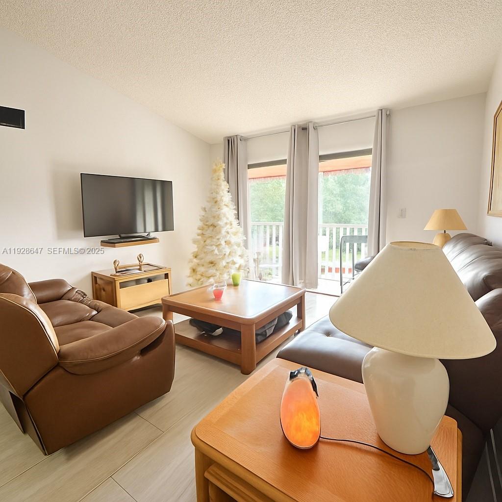 The Courts At Kendall Con