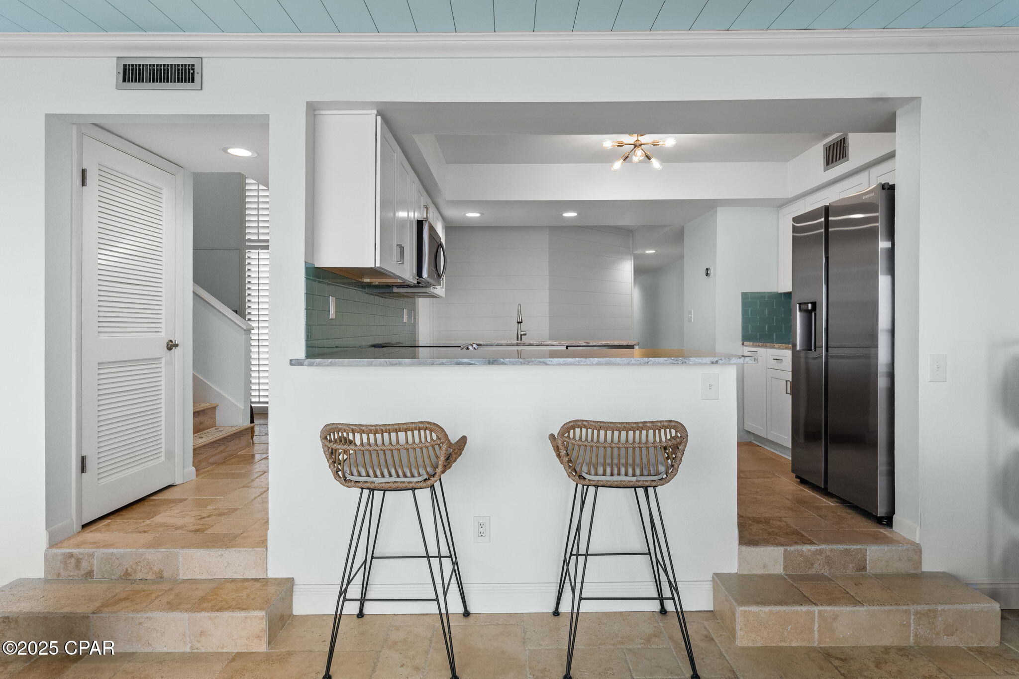 Image 10 For 425 Bayshore Drive 15