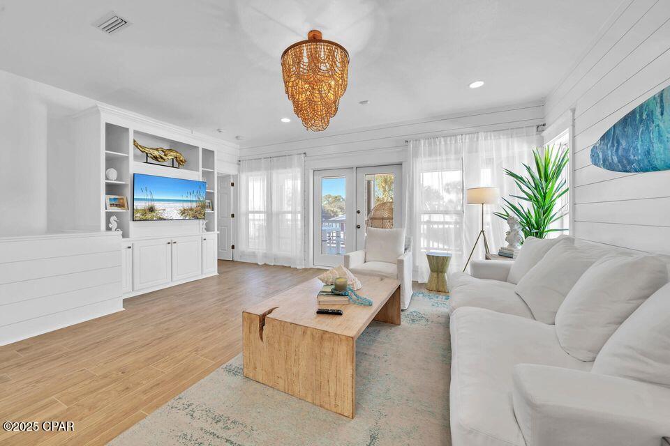 Image 7 For 1001 Lighthouse Lagoon Court