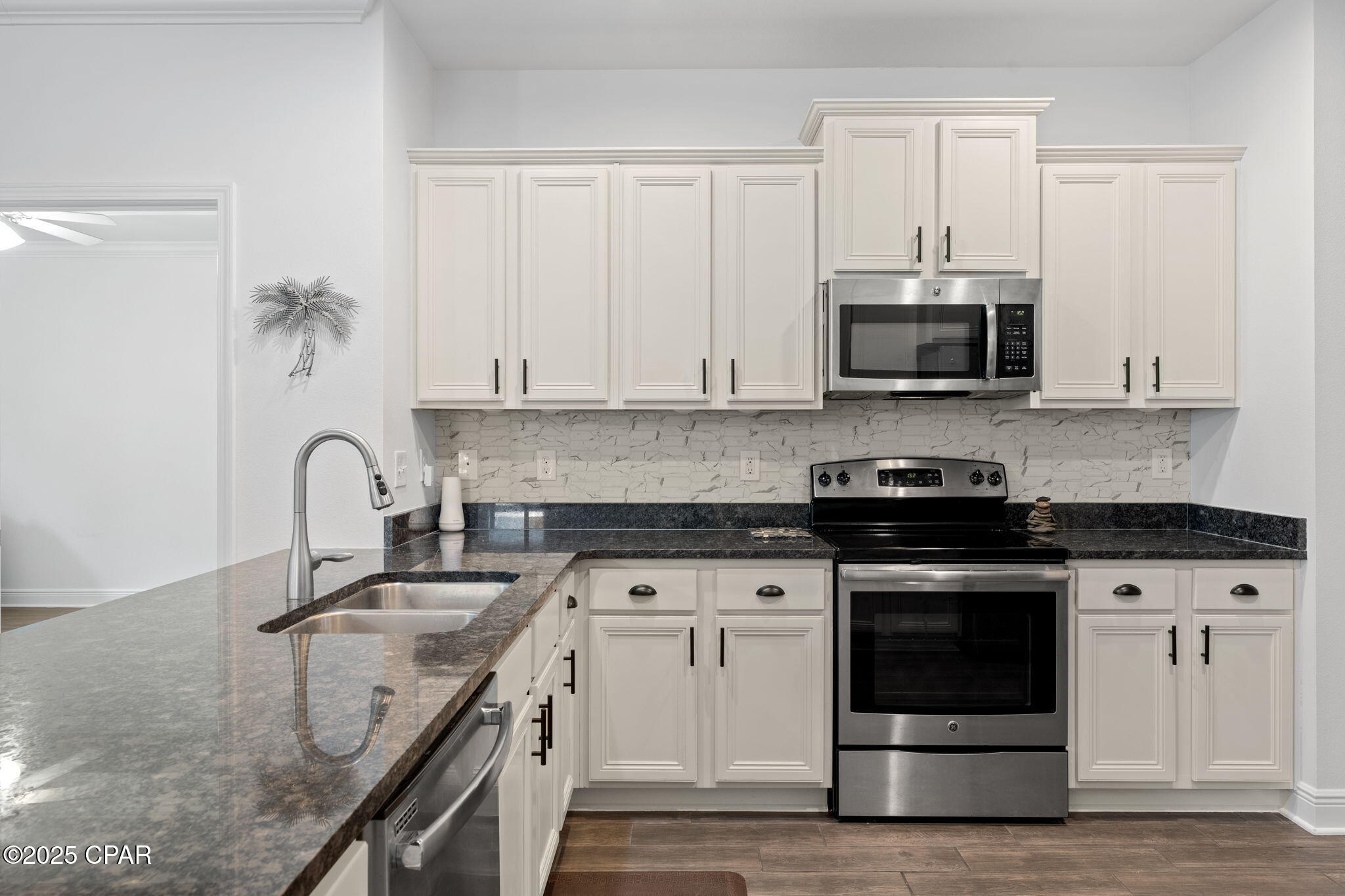 Image 14 For 21 Gustaf Drive