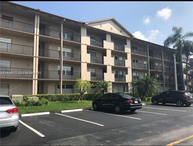 Ivanhoe East At Century V