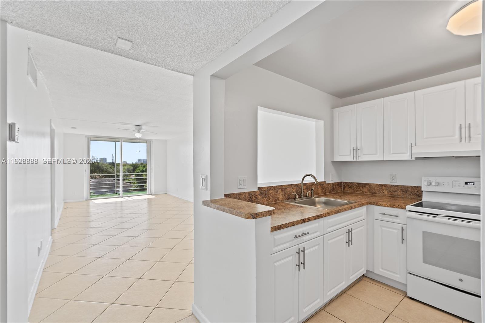 Dixiana Condo