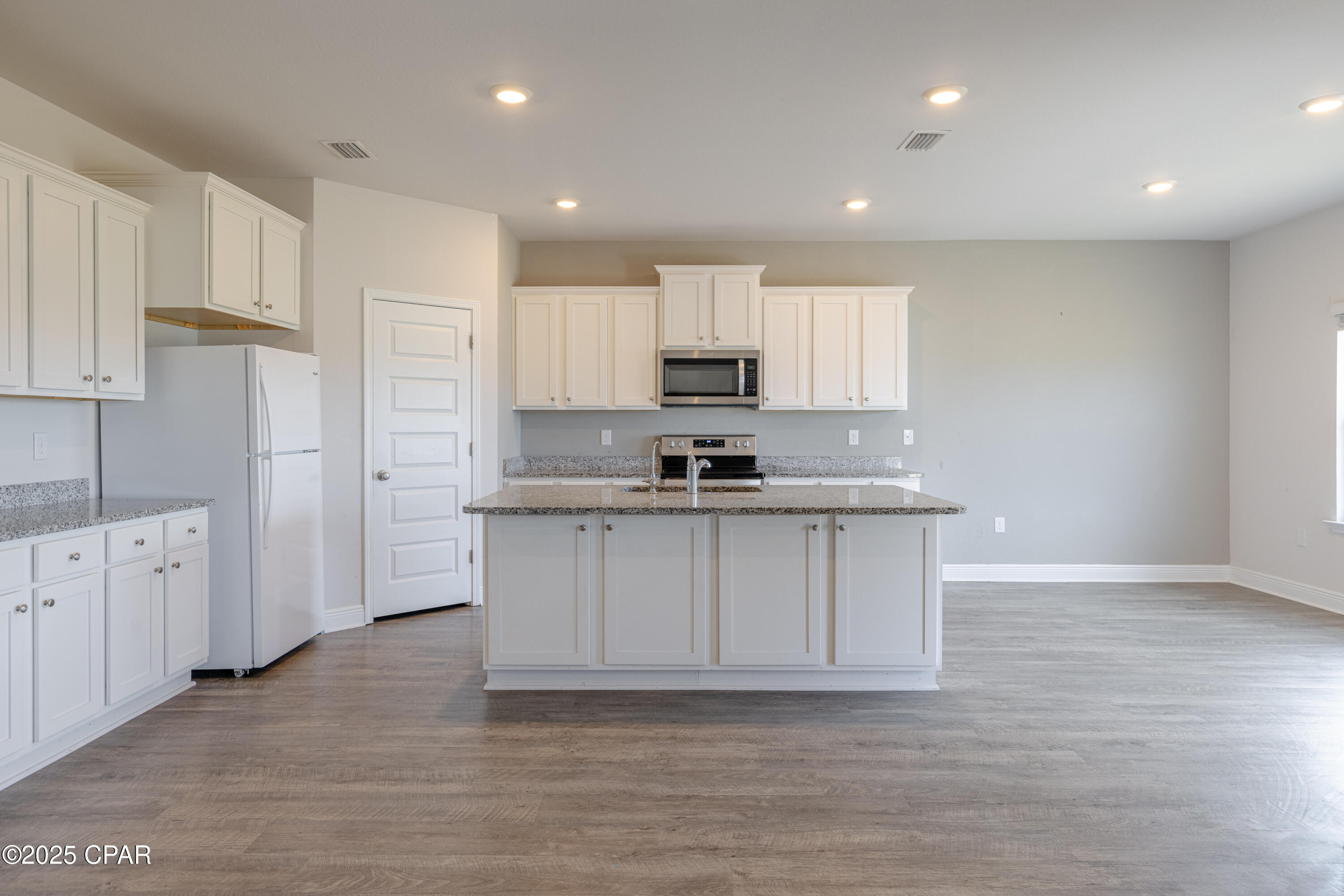 Image 11 For 468 Eagle Lake Way