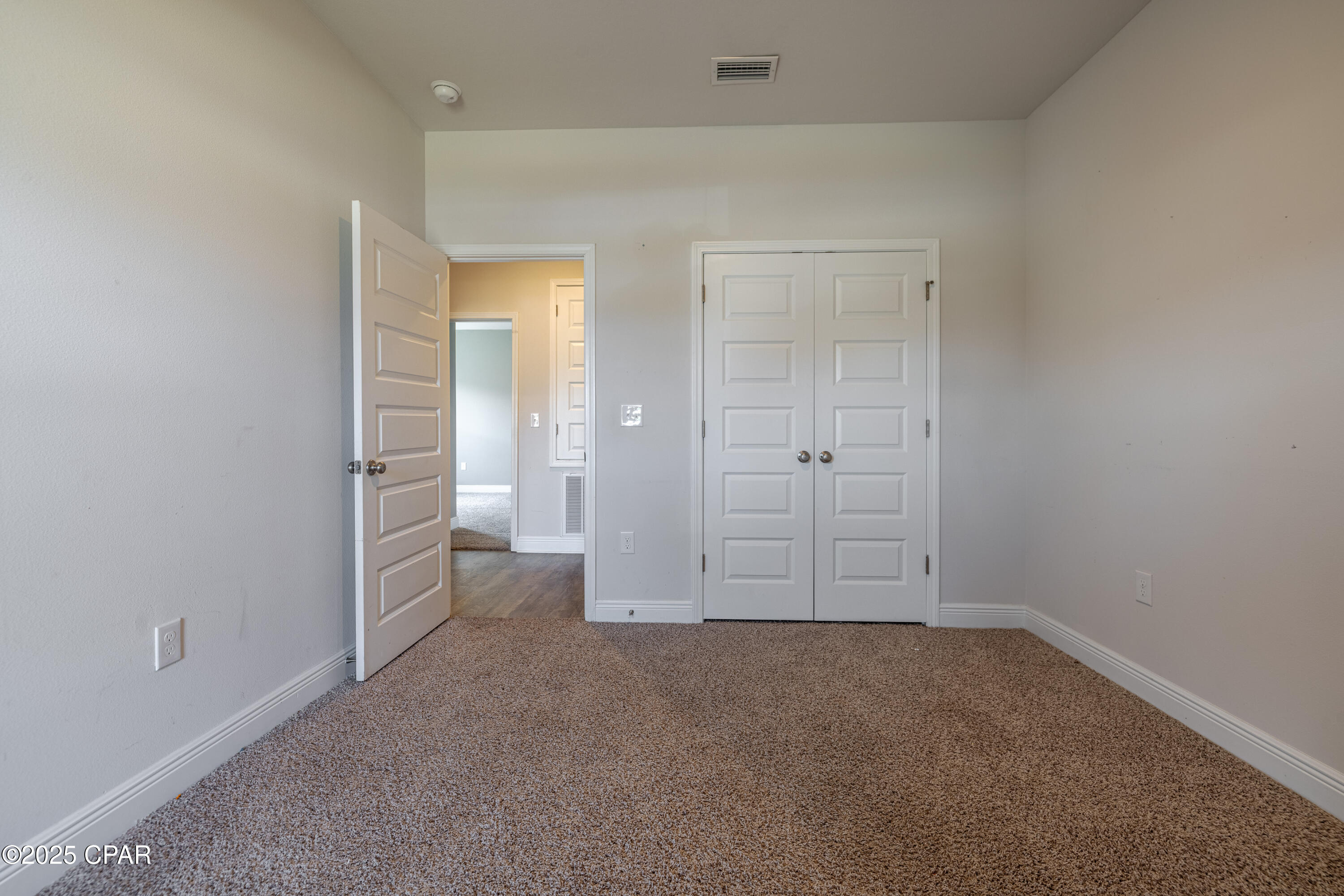 Image 32 For 468 Eagle Lake Way