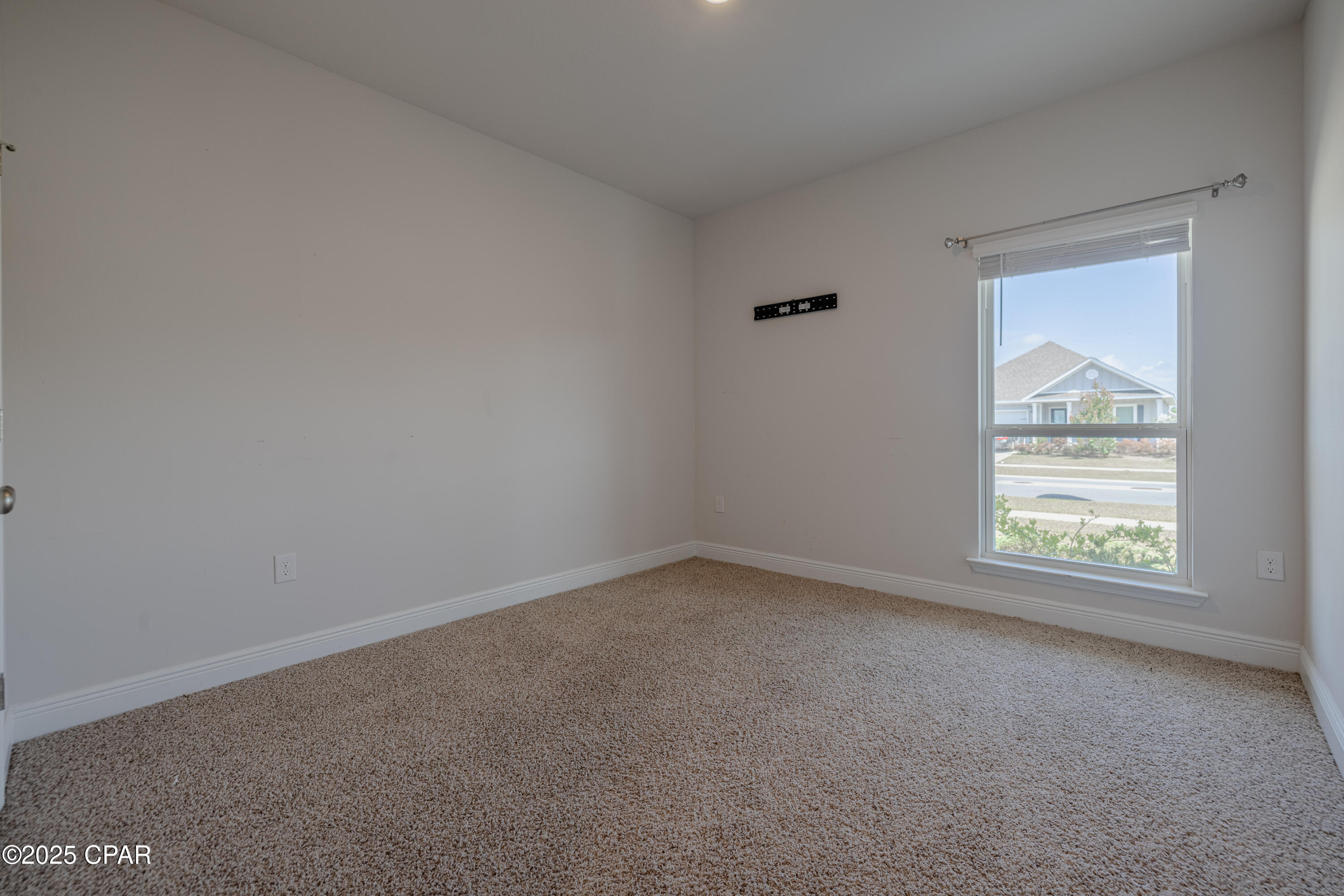 Image 33 For 468 Eagle Lake Way