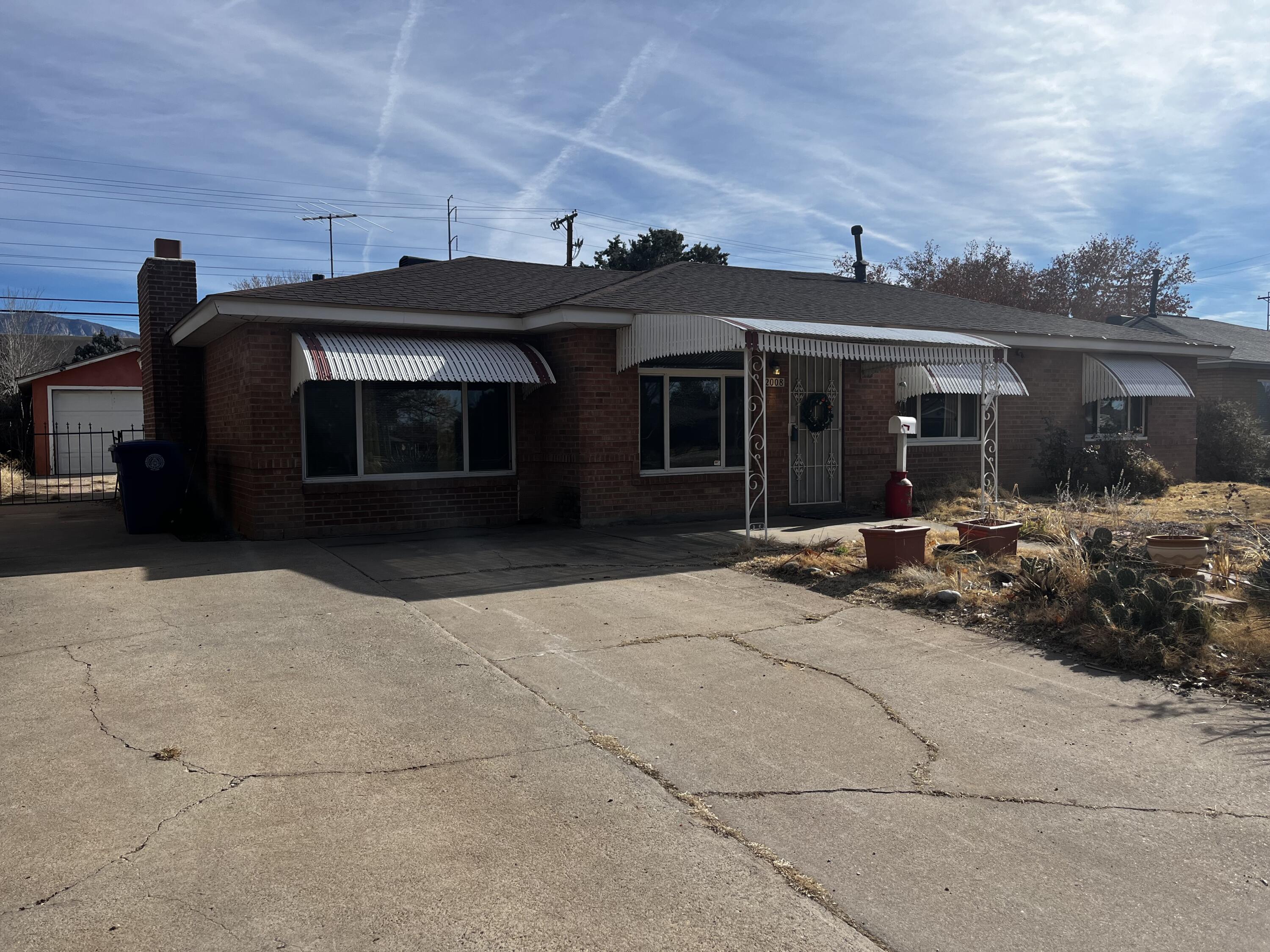 Homes for sale in Albuquerque, NM | 2008 Wisconsin St Ne, Albuquerque, NM 87110 | MLS# 1095558