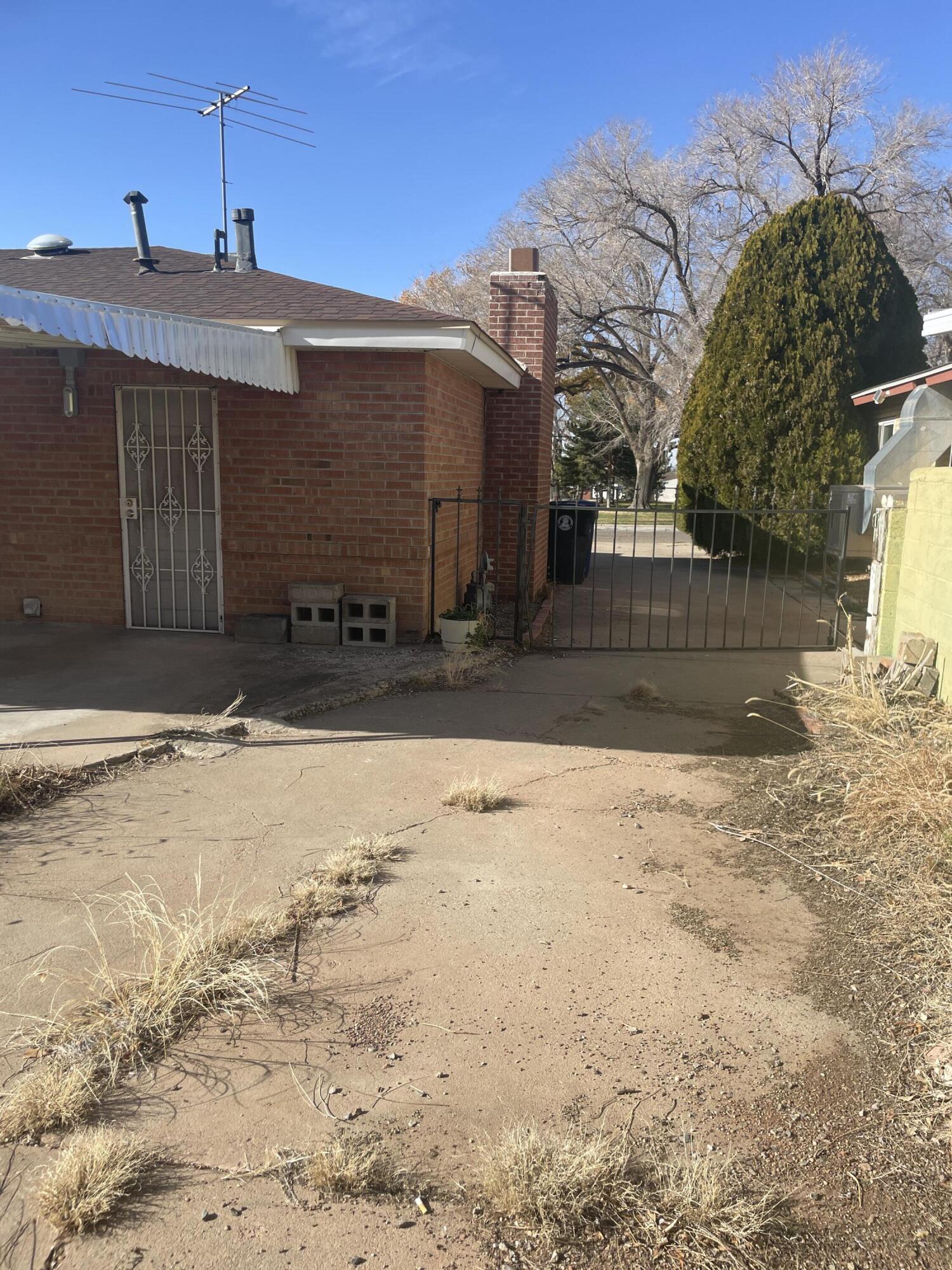 Homes for sale in Albuquerque, NM | 2008 Wisconsin St Ne, Albuquerque, NM 87110 | MLS# 1095558