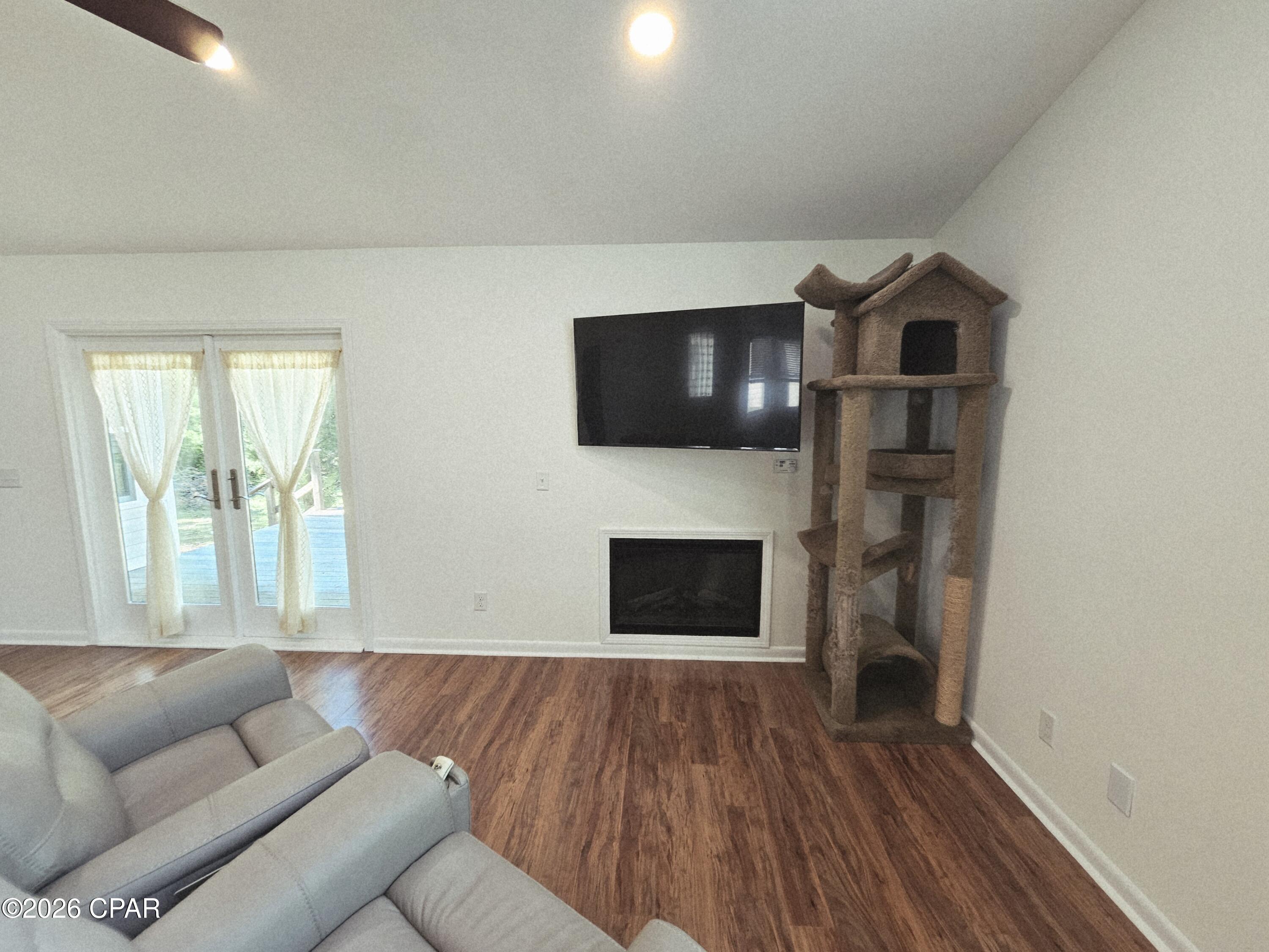 Image 13 For 2511 Commander Road