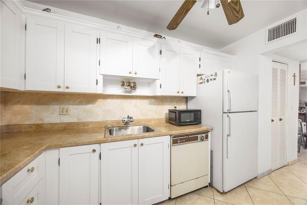 Homes for sale in Lauderdale Lakes, FL | 3990 Nw 42Nd Ave #311, Lauderdale Lakes, FL 33319 | MLS# F10540547