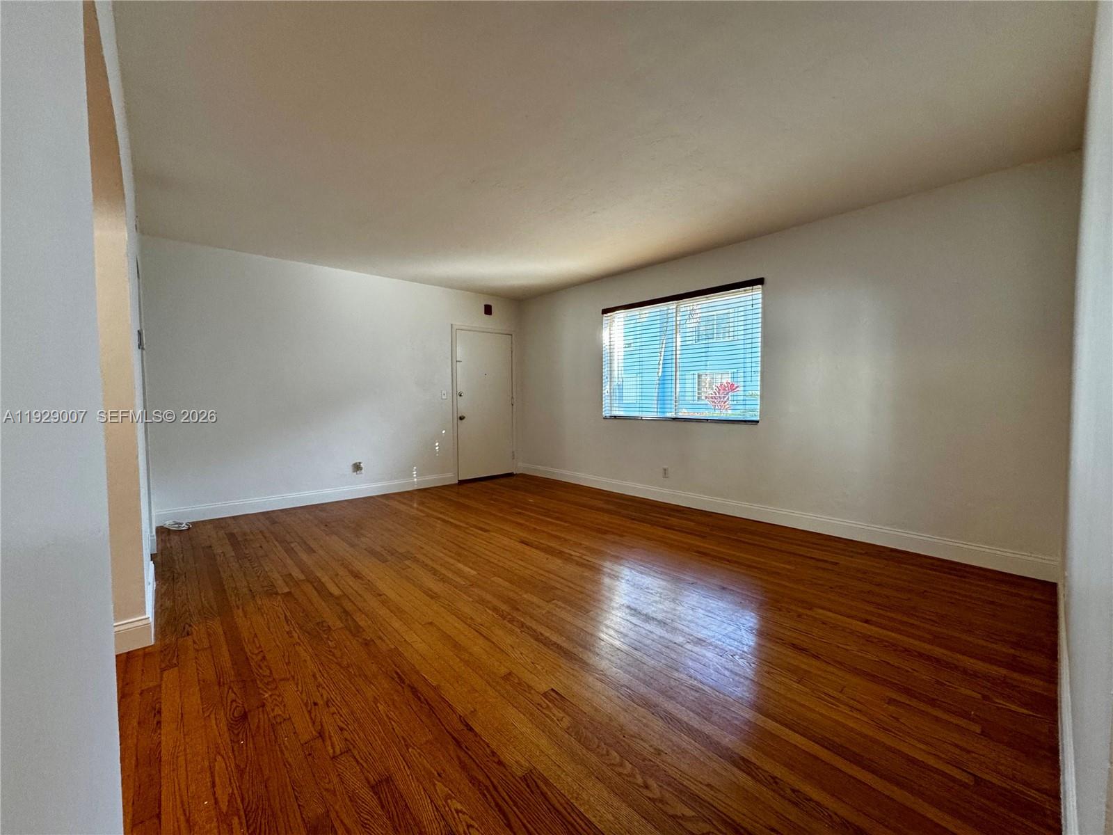 El Capri Courtyards Condo