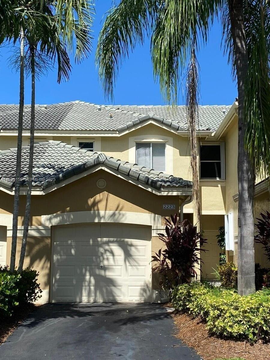   Unit , Weston, Florida 33327
