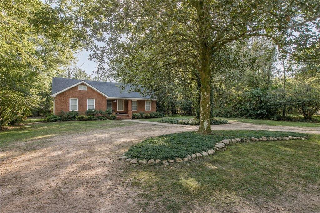 Homes for sale in Bogalusa, LA | 1126 Founders Dr, Bogalusa, LA 70427 | MLS# 2528270