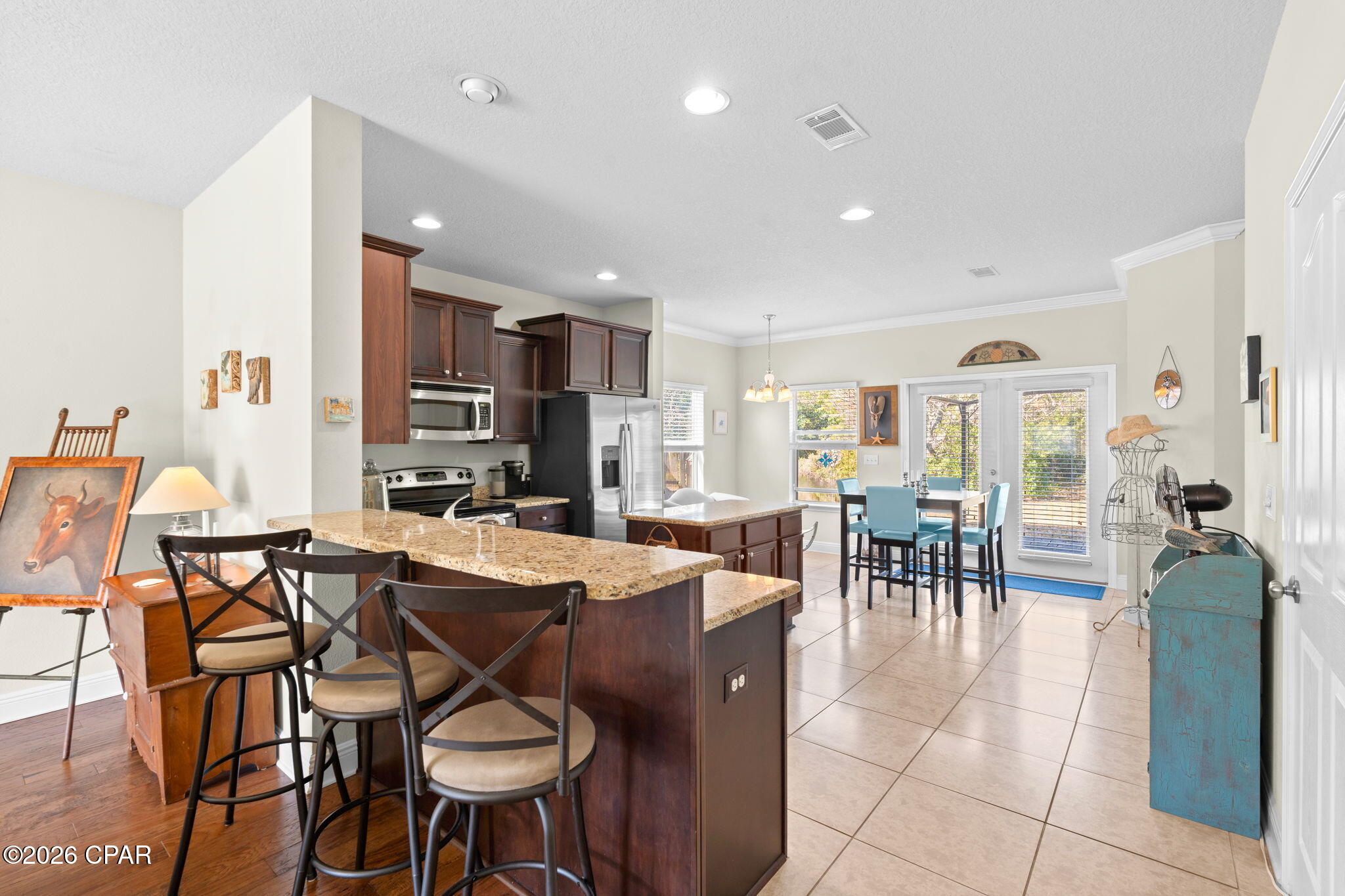 Image 10 For 330 Madison Circle