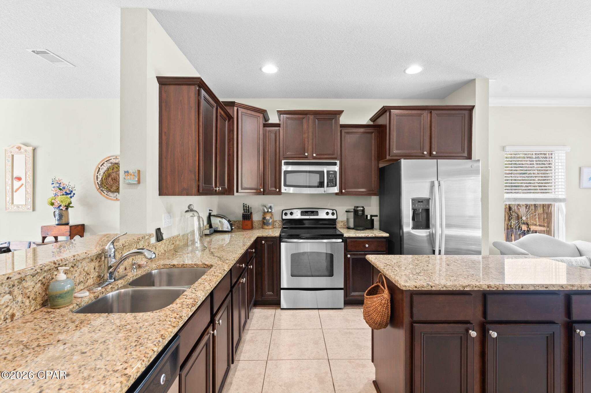 Image 11 For 330 Madison Circle