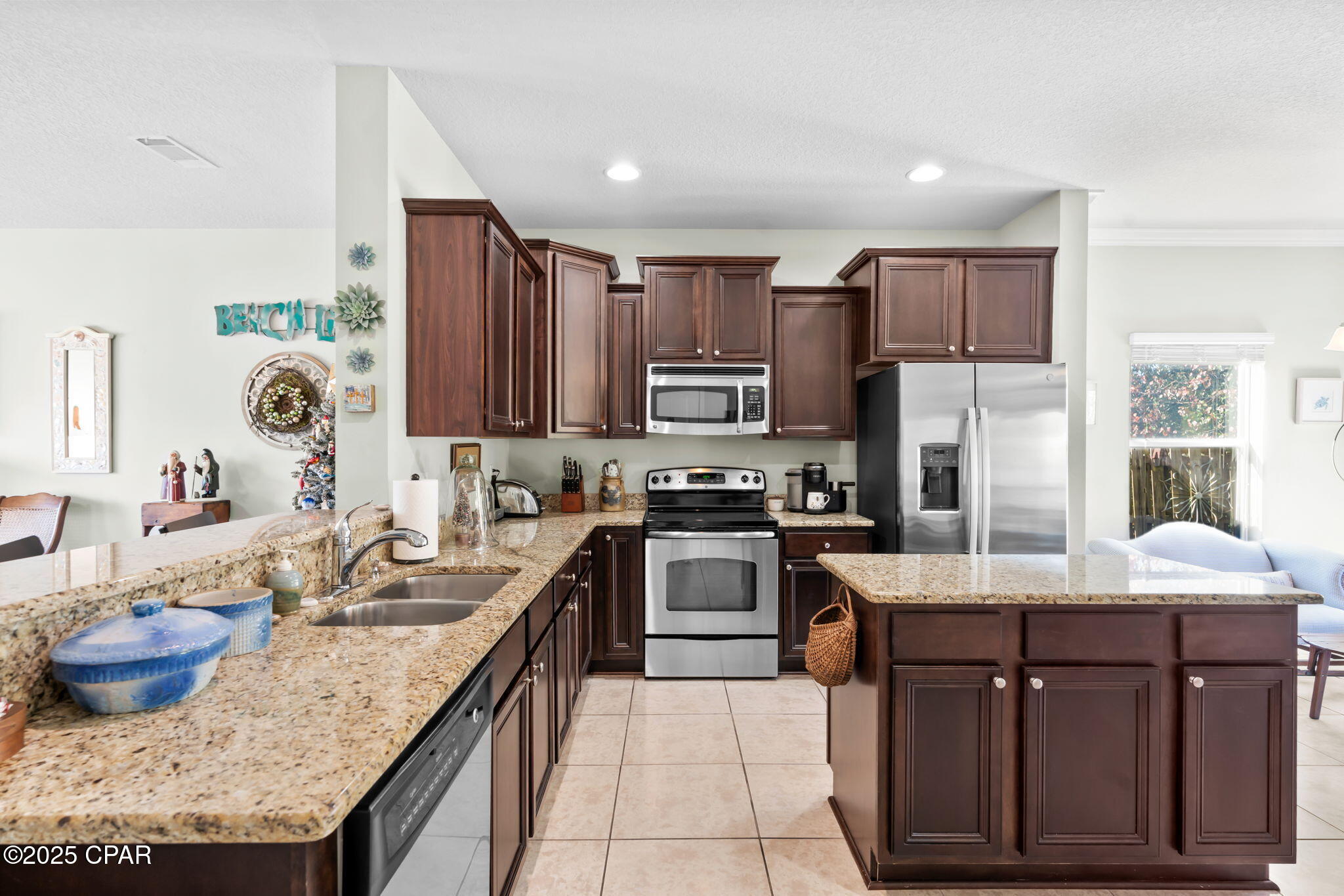 Image 12 For 330 Madison Circle