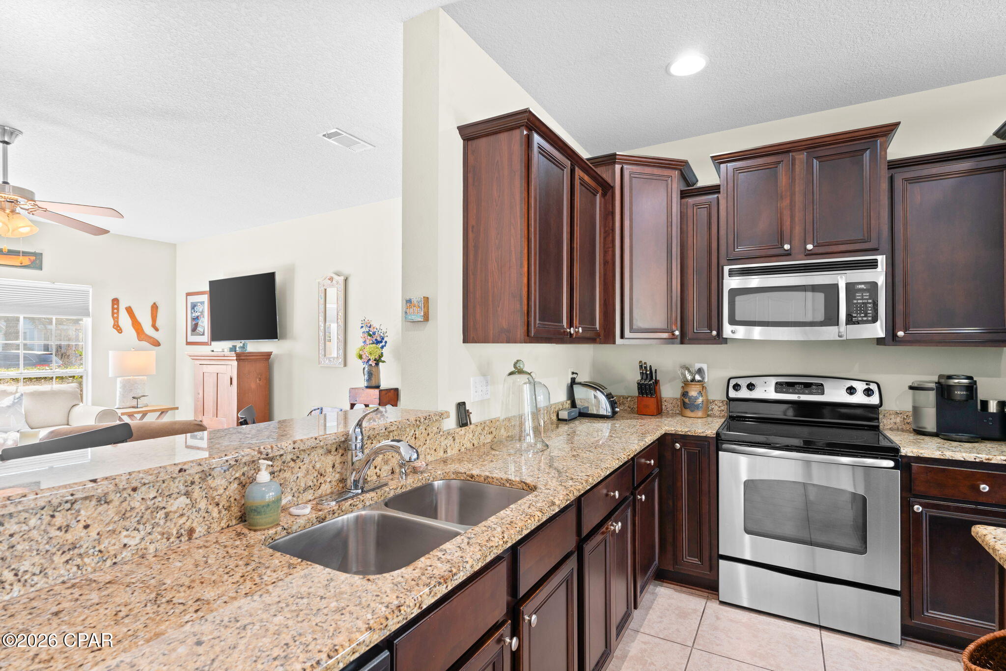 Image 12 For 330 Madison Circle