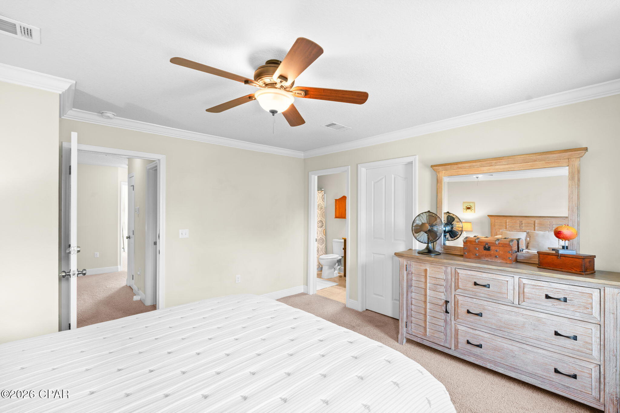 Image 24 For 330 Madison Circle