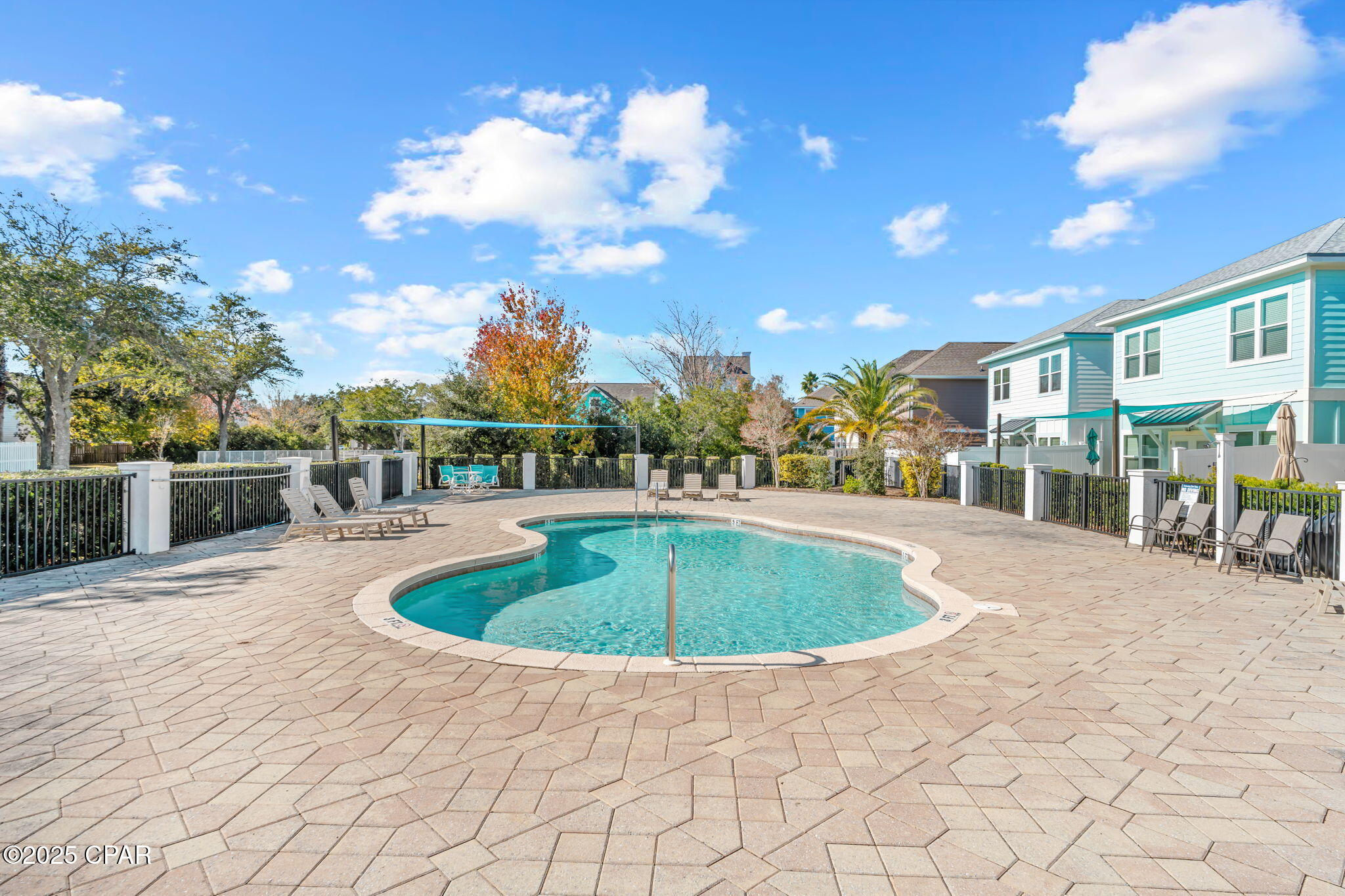 Image 44 For 330 Madison Circle