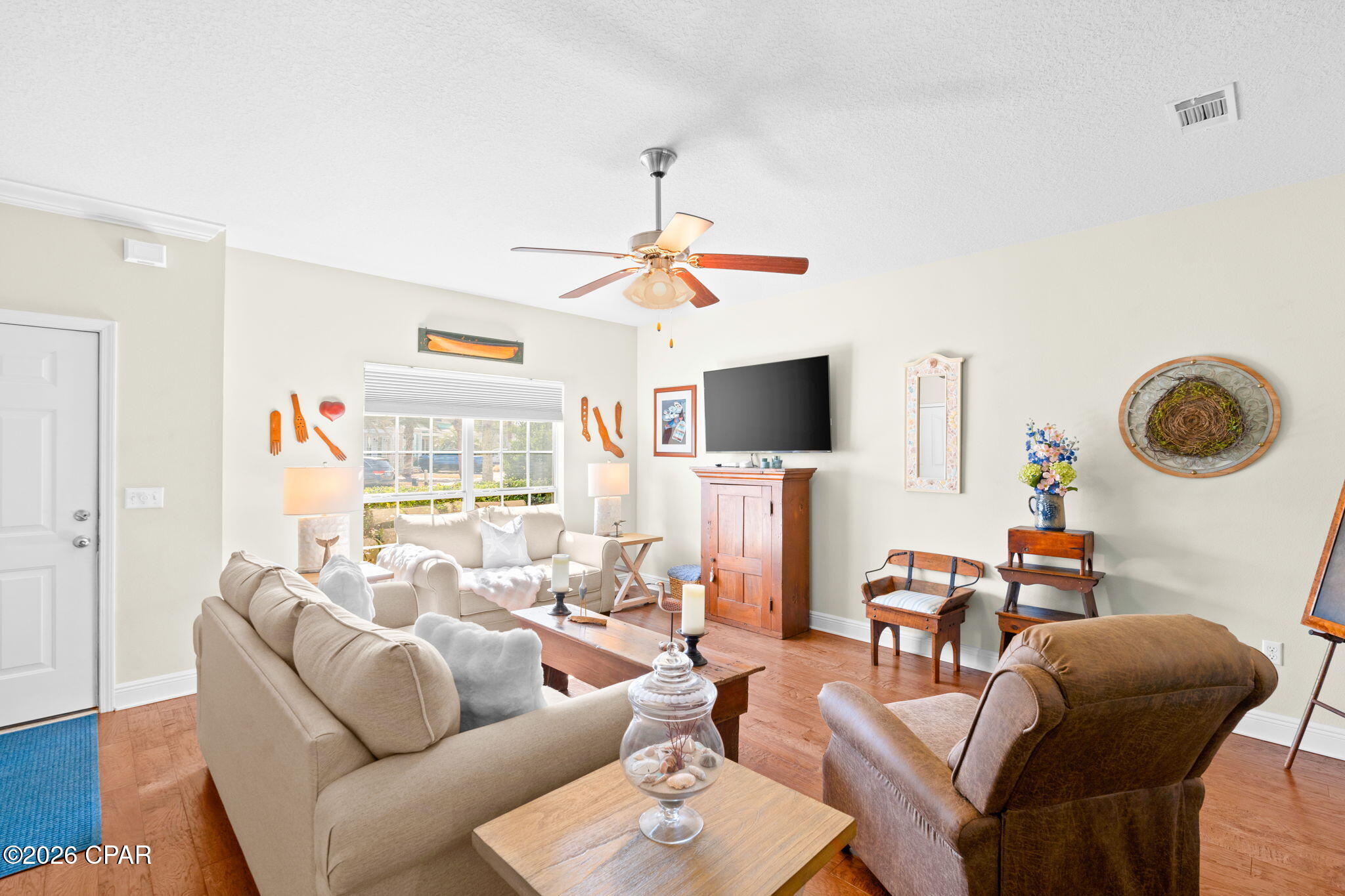 Image 7 For 330 Madison Circle