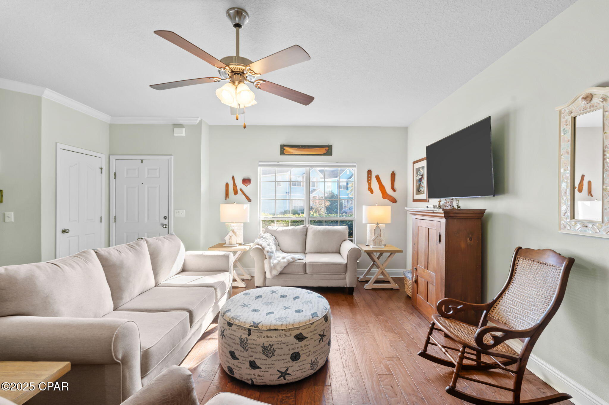 Image 9 For 330 Madison Circle