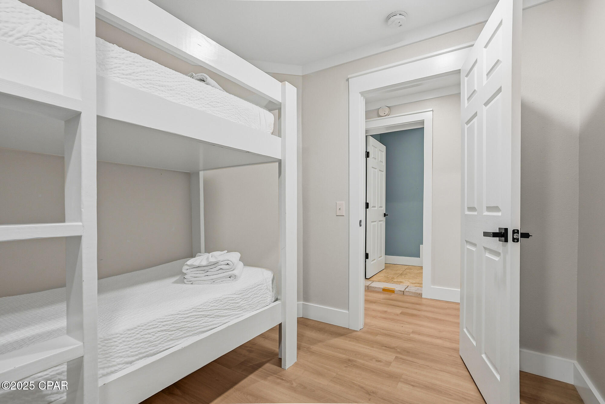 Image 18 For 18 Initial Lane