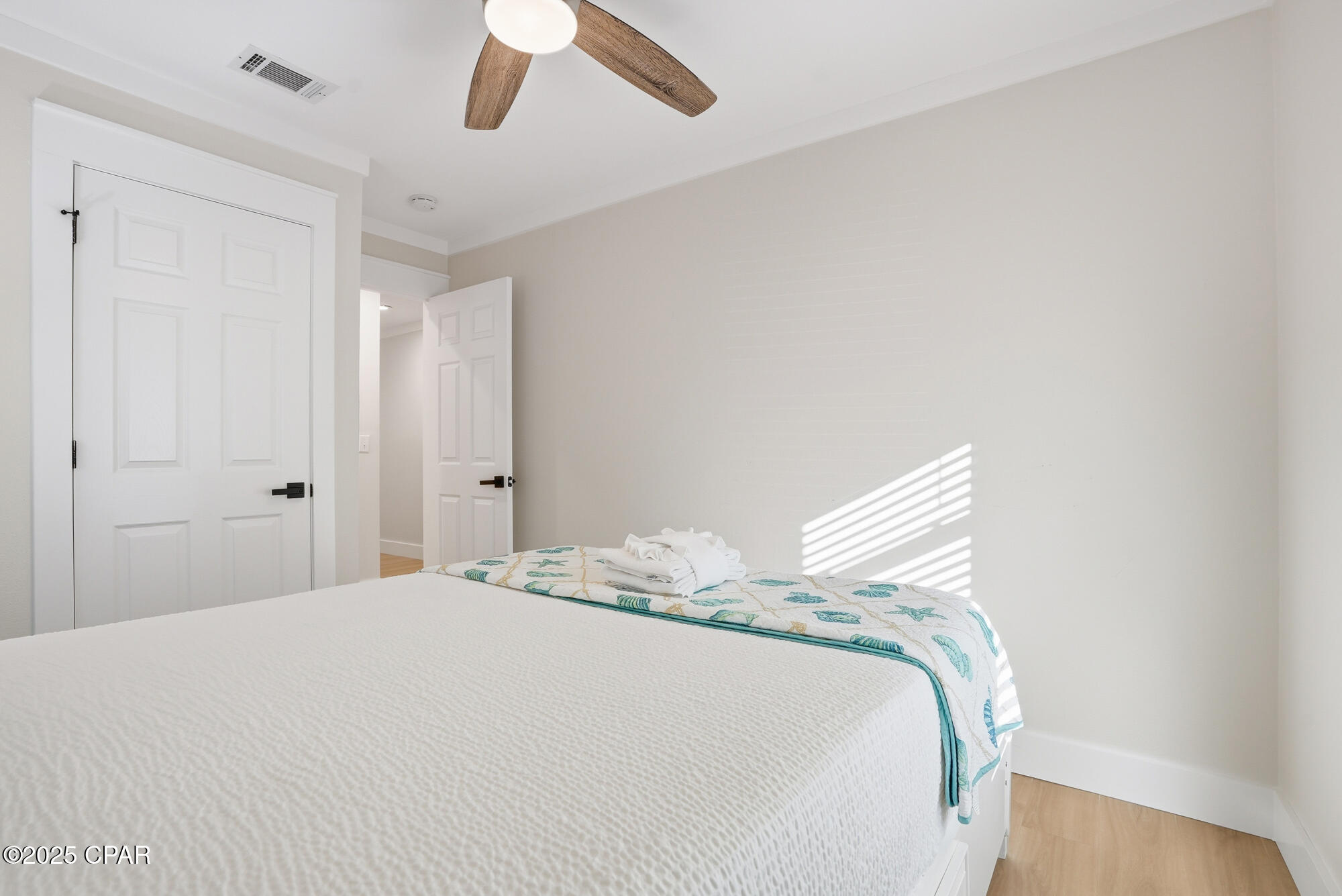 Image 24 For 18 Initial Lane