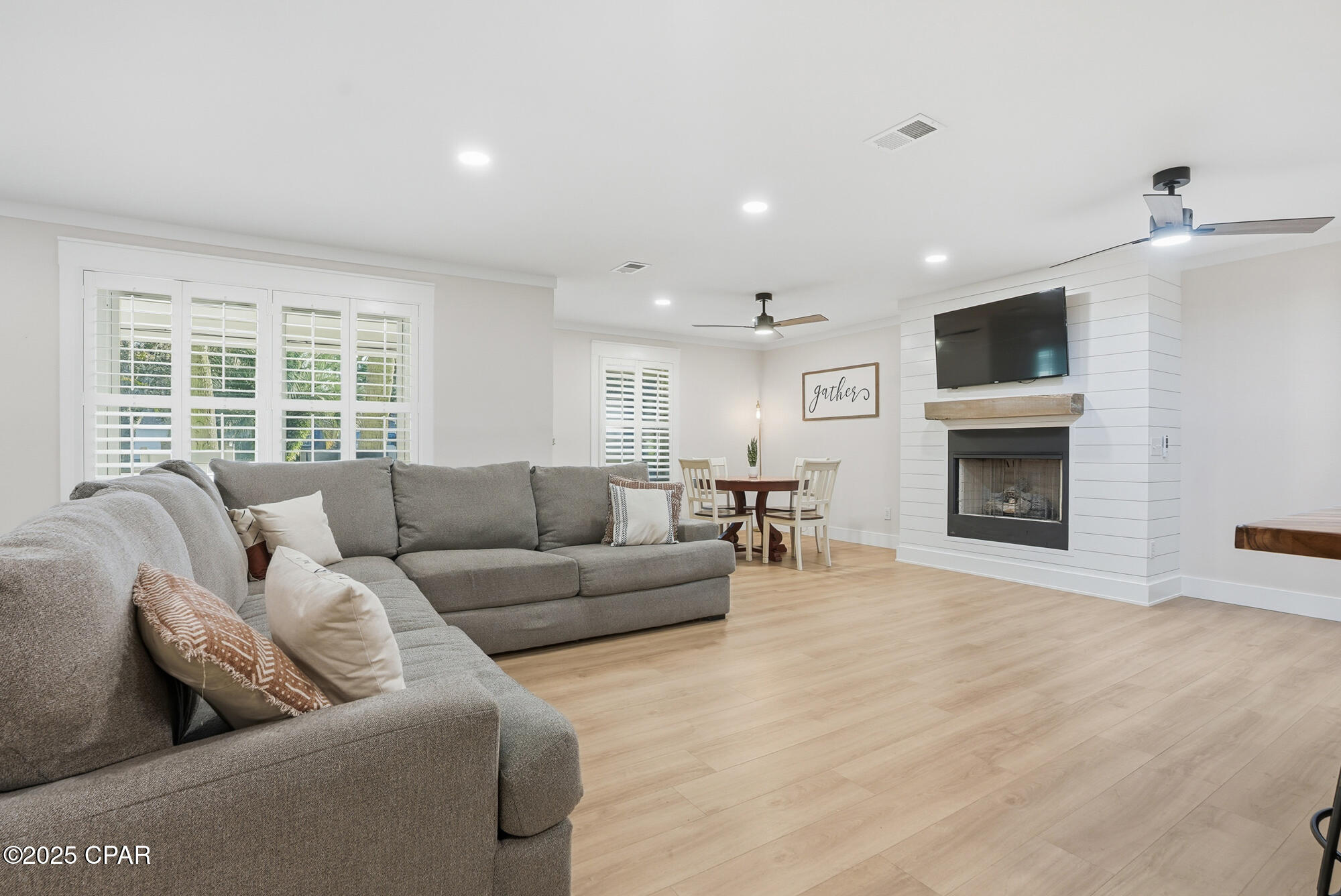 Image 33 For 18 Initial Lane