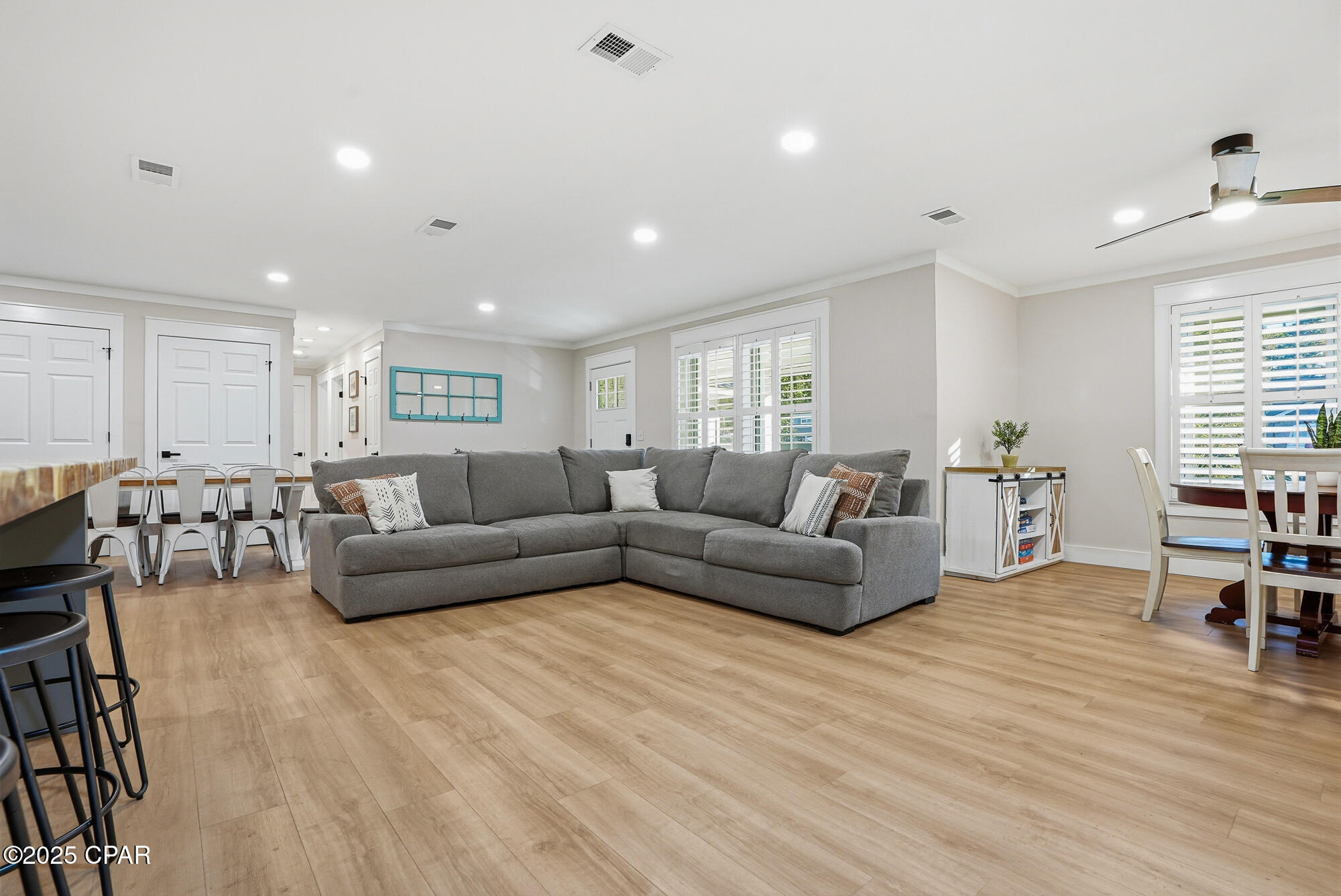 Image 34 For 18 Initial Lane