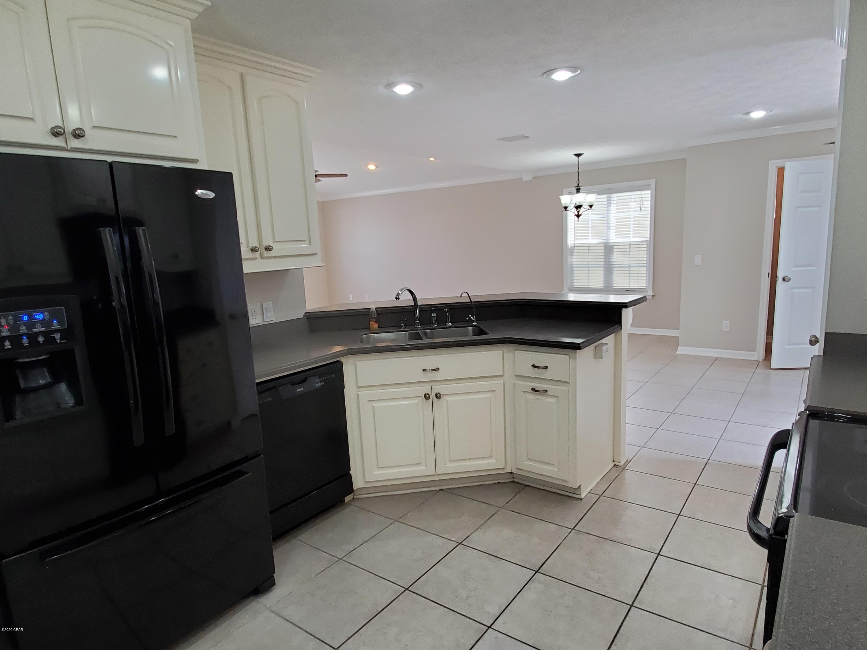 Image 11 For 3416 Harrison Avenue