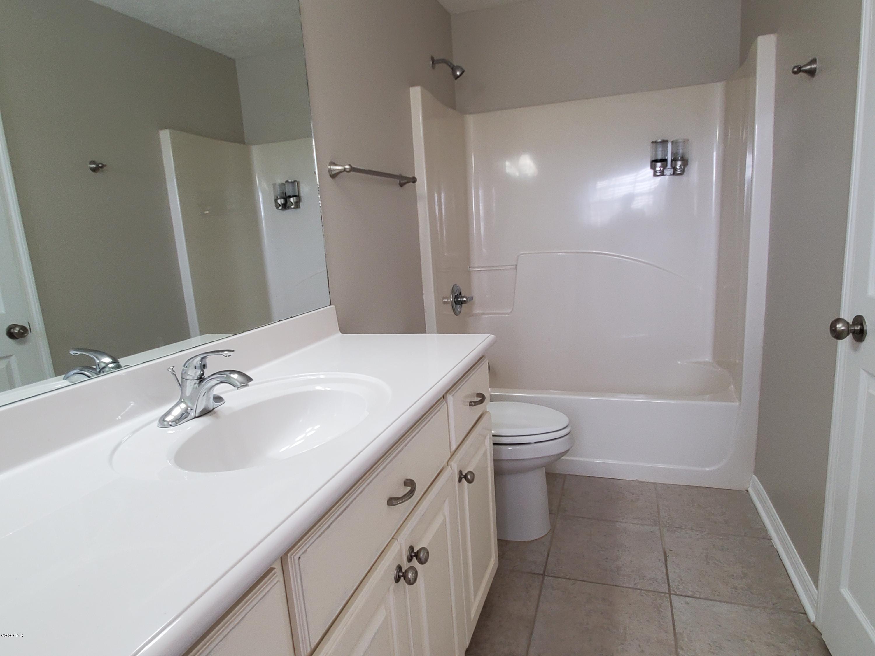 Image 27 For 3416 Harrison Avenue